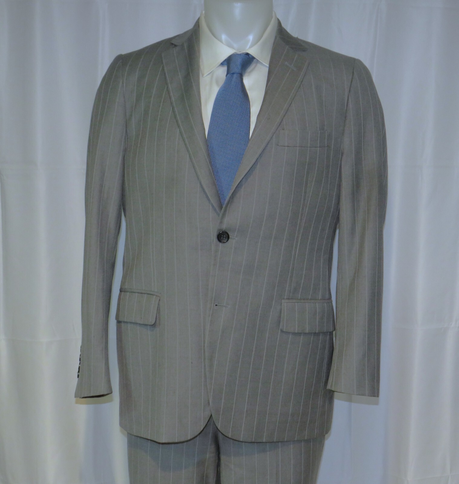 Brooks Brothers 1818 Fitzgerald Vitale VBC Pale Gray Striped Two Button Suit 40R