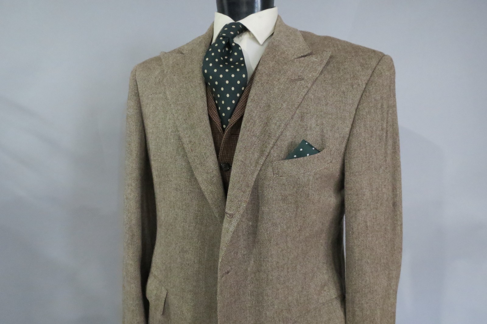 Ralph Lauren Woven specked tweed peak lapel 100% pure silk sport coat 46 R