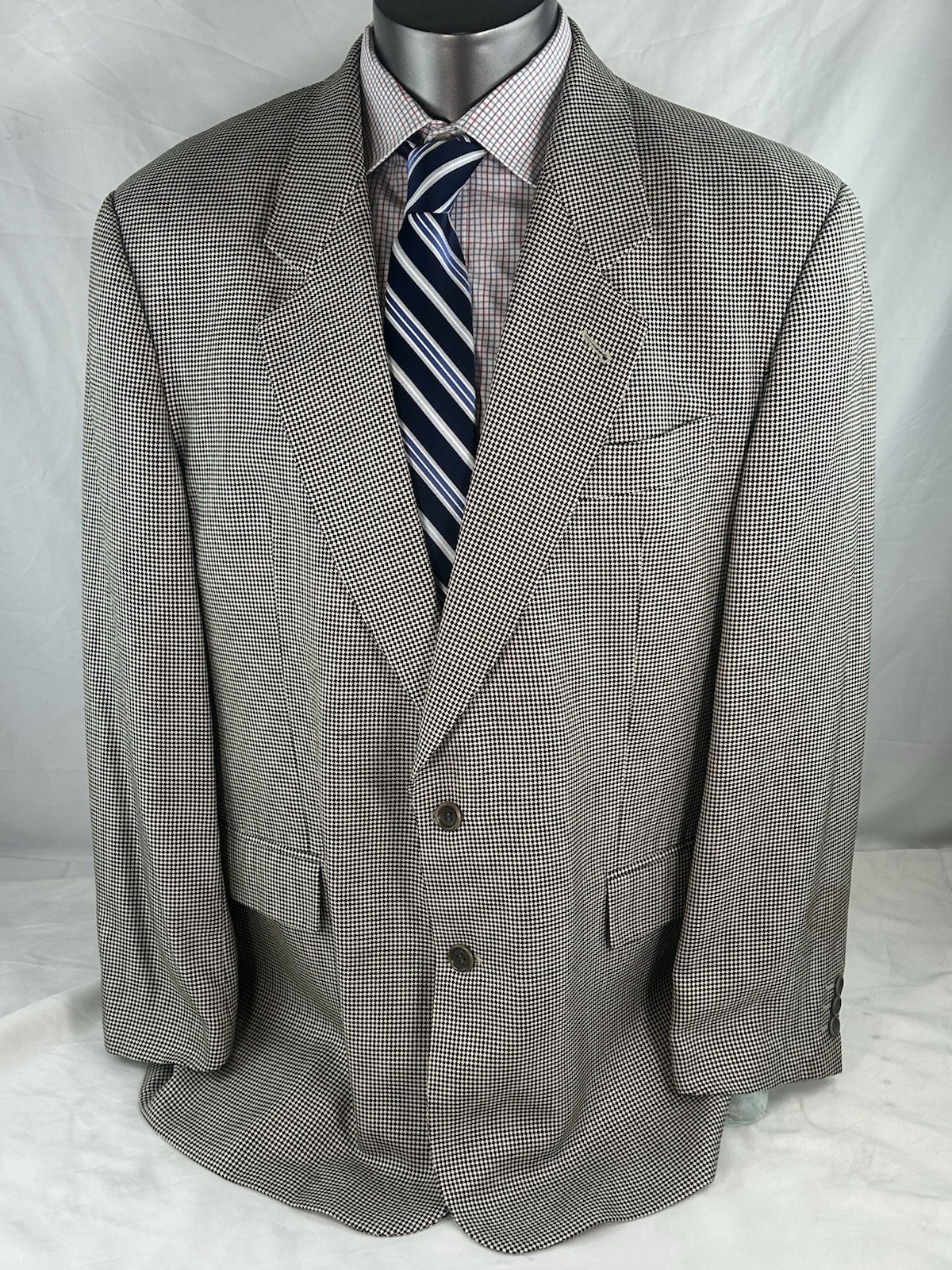 Hugo Boss Delon Sport Coat Mens Blazer Sz 46.R Silk-Wool Houndstooth Saks Fifth