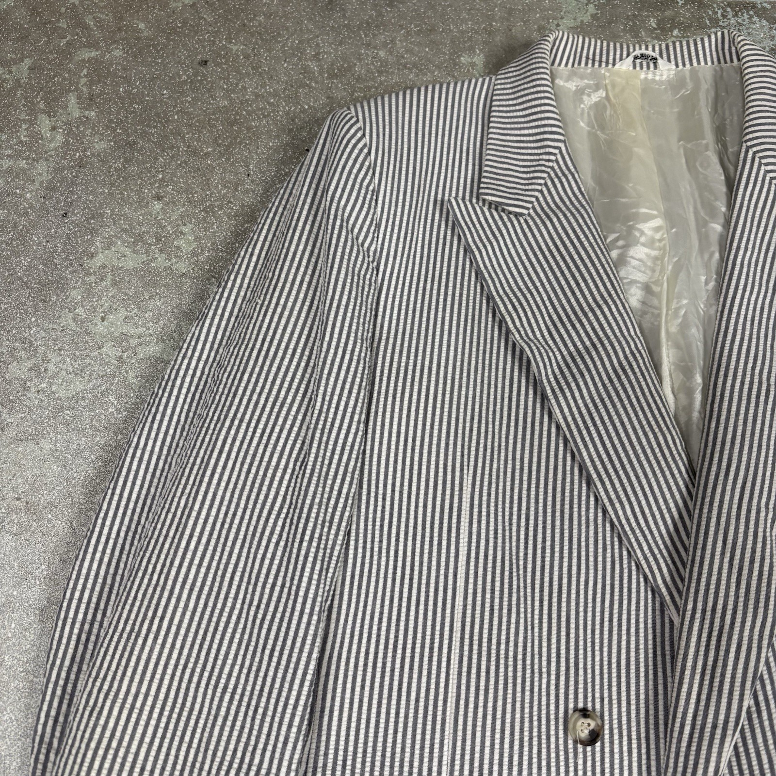 Vintage Bachrach Double Breasted Suit Men’s Size 44 (36×32) Seersucker Pinstripe