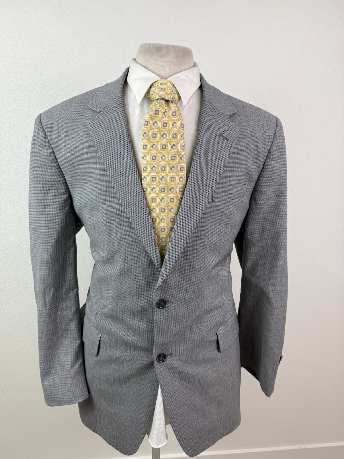 JOS A BANK Men’s Gray Houndstooth Wool Suit Size 44 L Pants 38 X 34