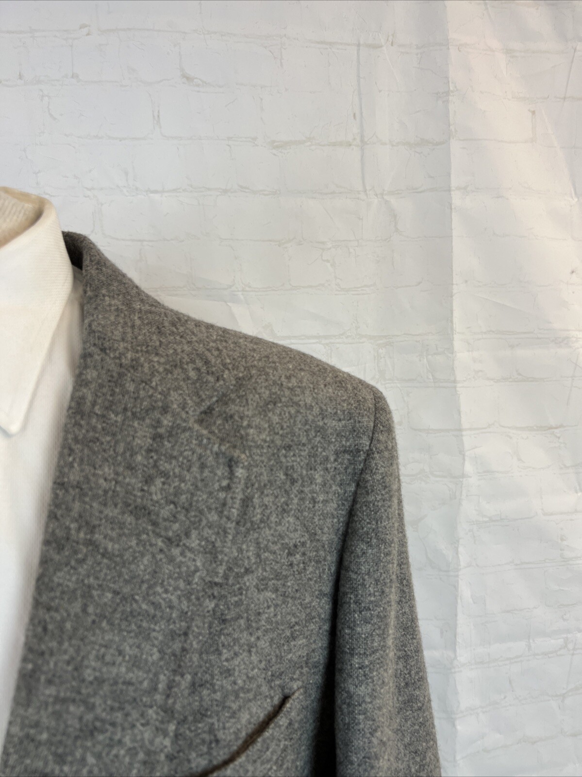 FALL/WINTER Custom Made Men’s Gray Solid Wool Blazer 44R $495