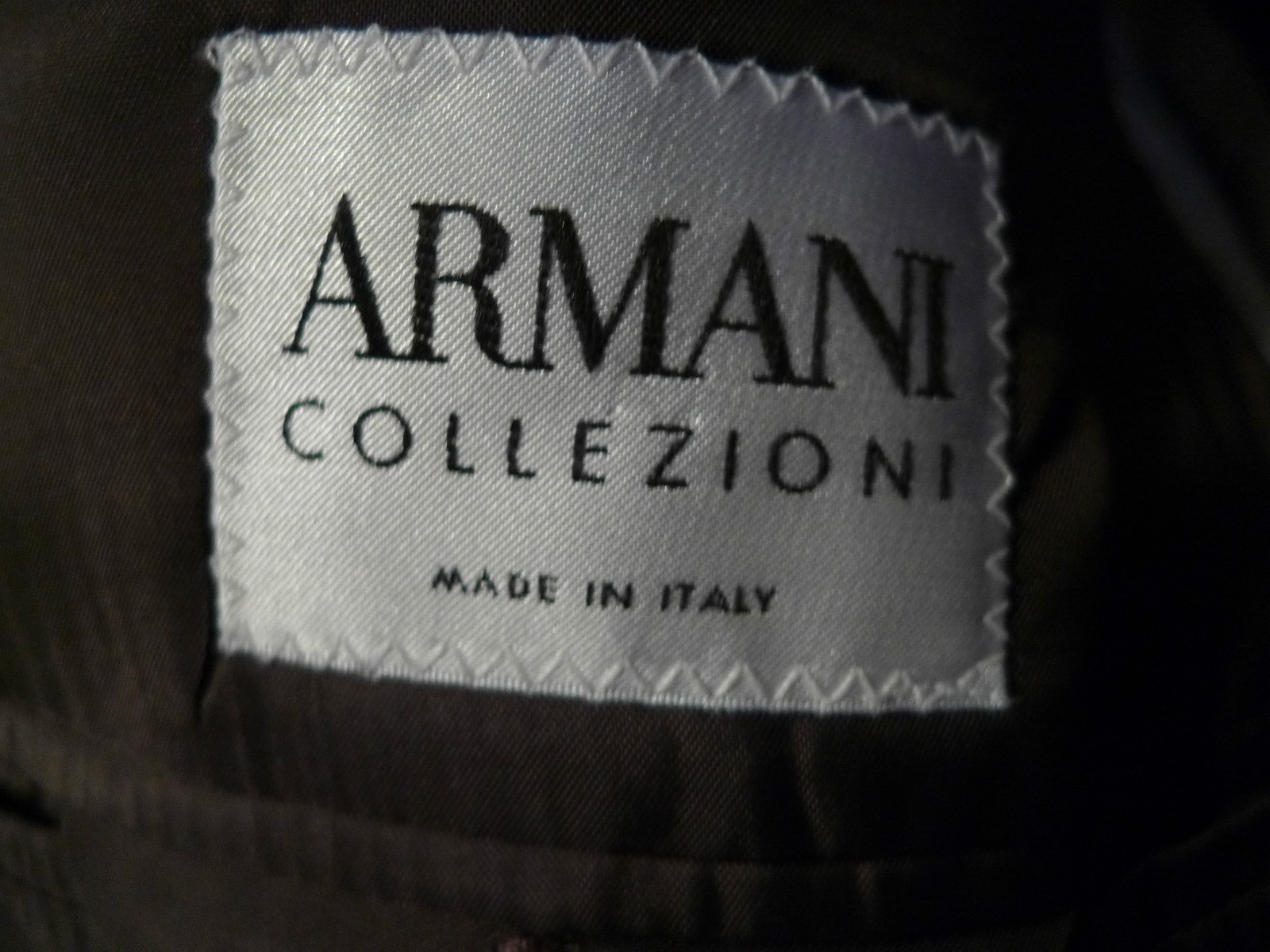 $1,995.K ARMANI COLLEZIONI MEN’S 3 BUTTON SPORT COAT ITALY SIZE 52L US 42L