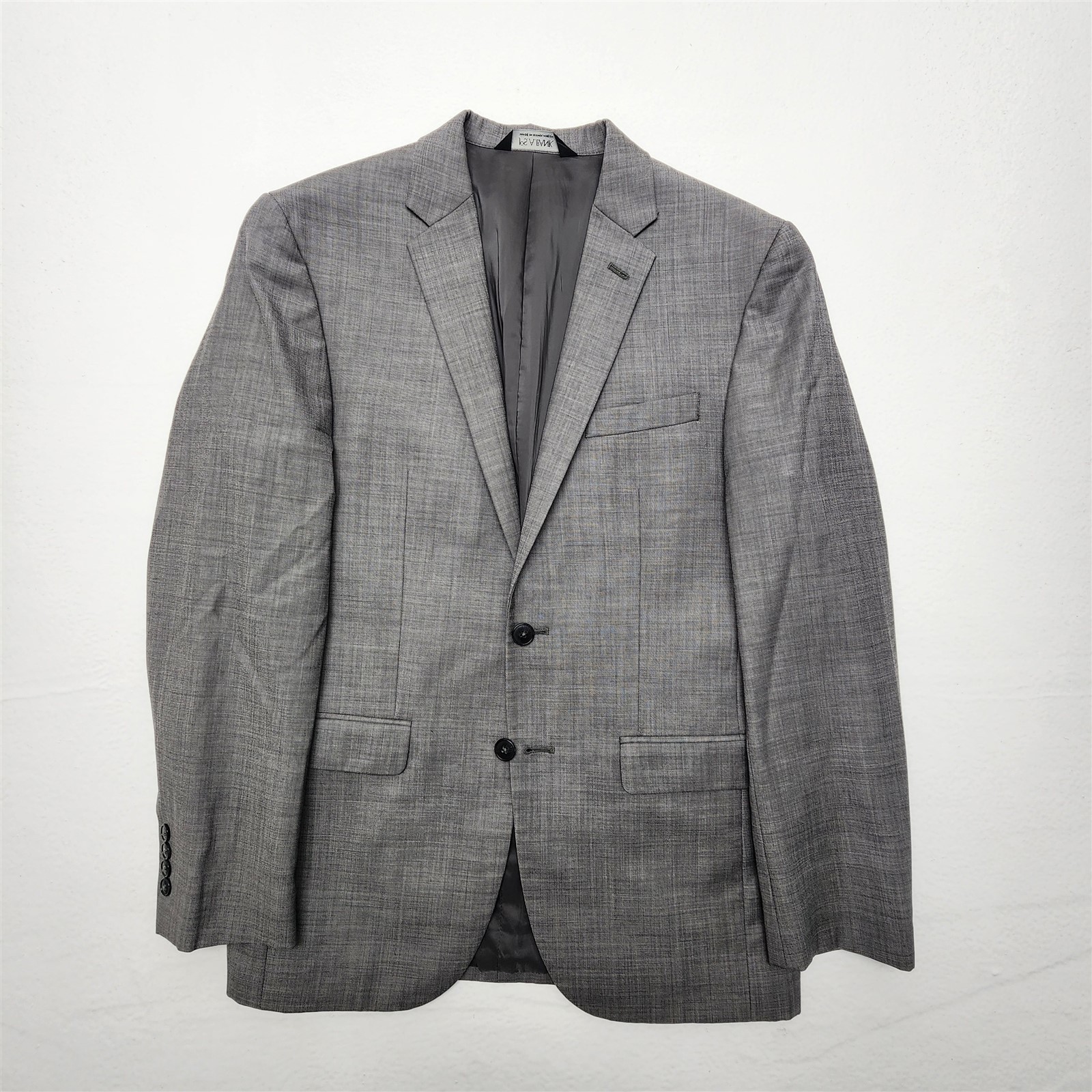 Jos A Bank 39R 33×30 Gray Sharkskin 100% Wool Traveler’s Slim Jacket Pants Suit
