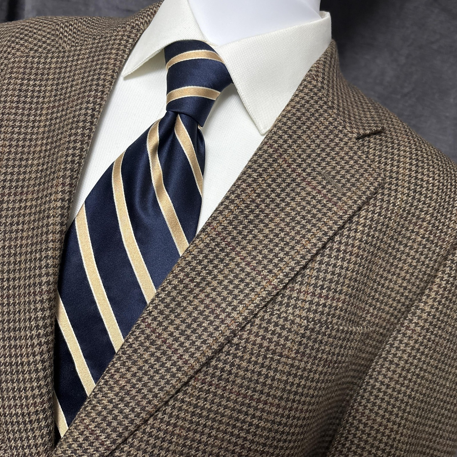 Jos A Bank Sport Coat 40S Brown Check Wool Tweed Blazer Jacket Classic Casual