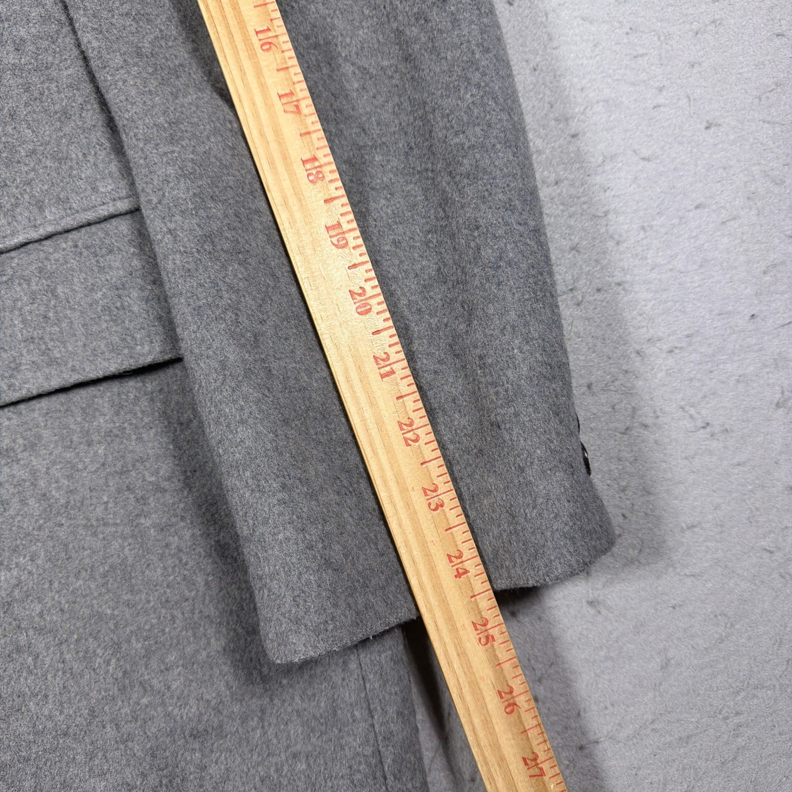 Luxury Italian Wool Cashmere Blend Sport Coat Men 44R Gray Quiet Tailored Blazer