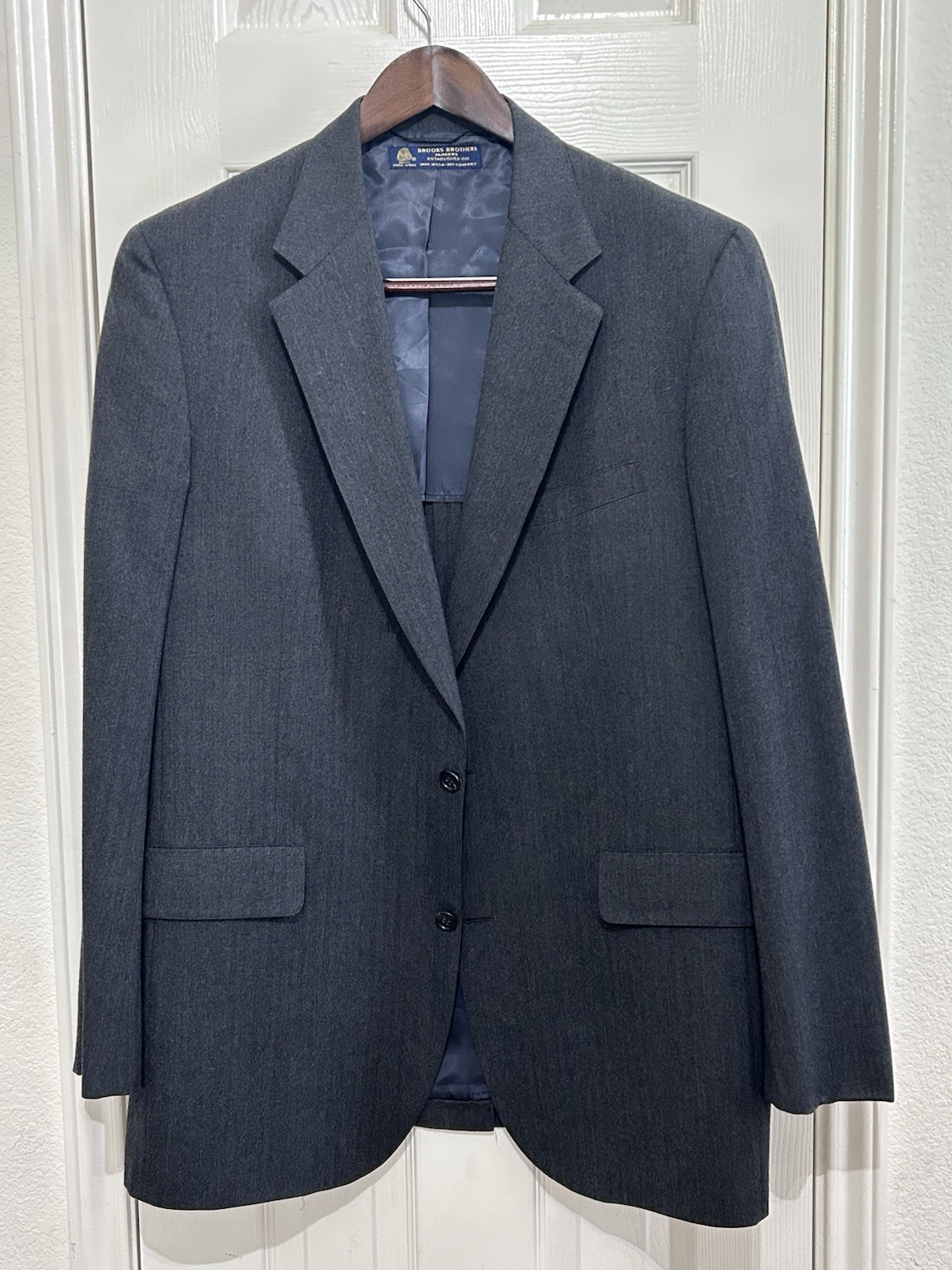Brooks Brothers Makers Dark Gray Suit Jacket. 45L 100% Wool Made In USA