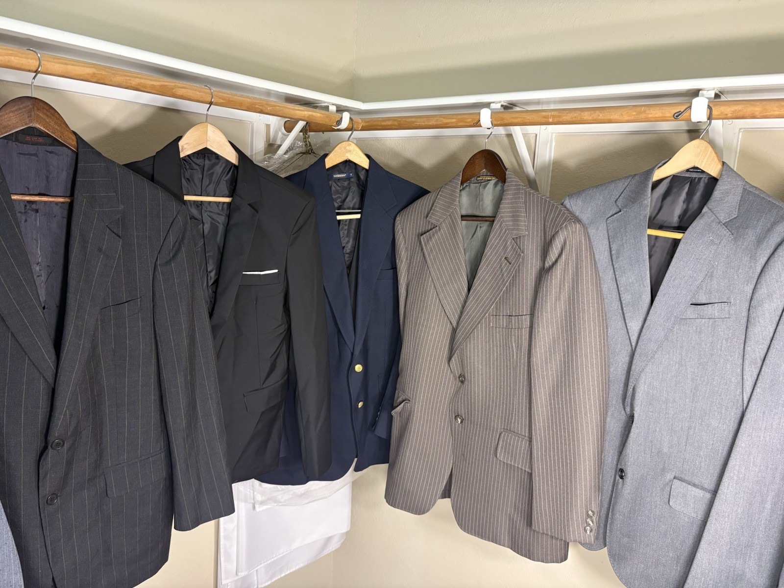 ALL 5 Men’s Blazers Full Lot Various makes included in price. D