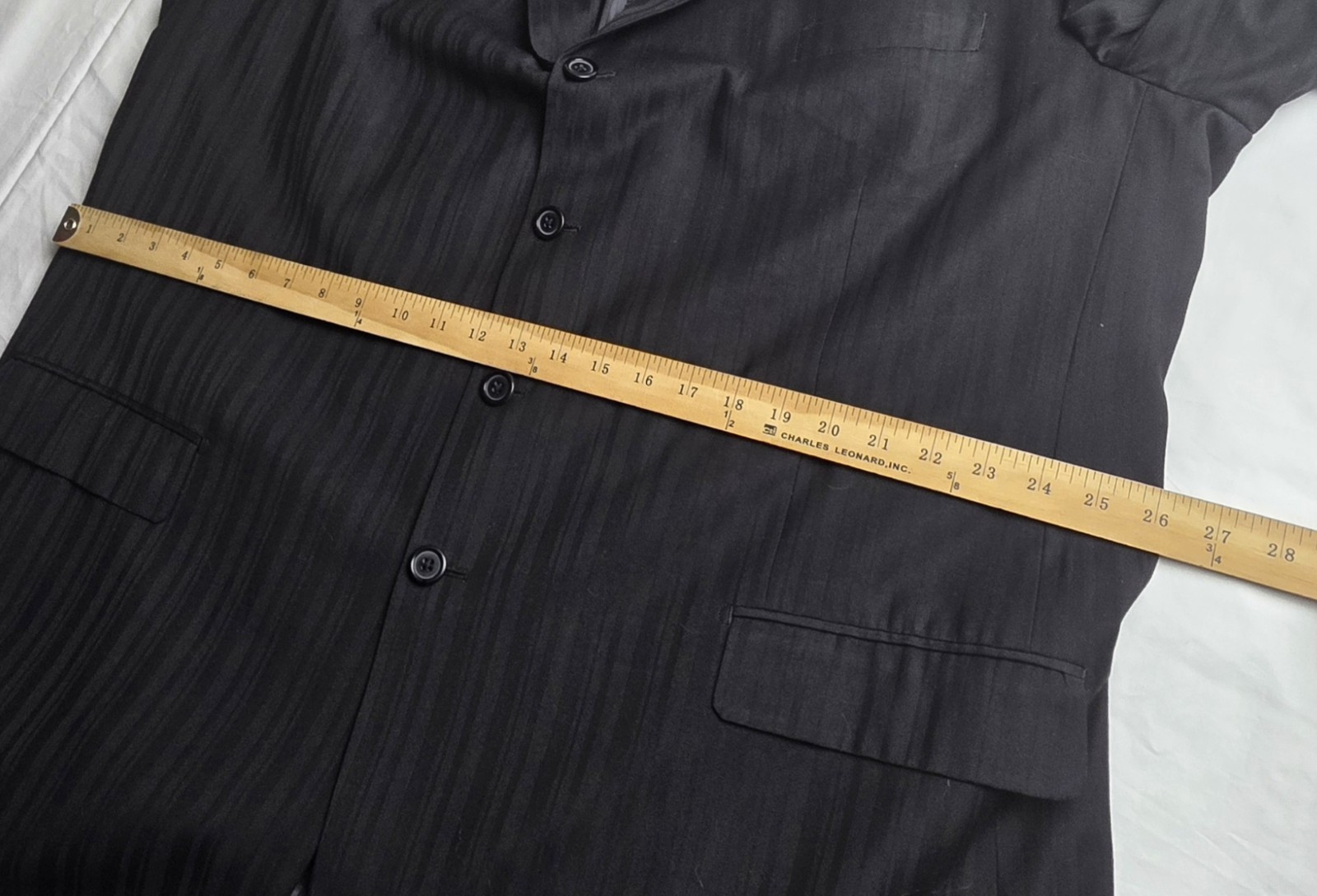 Mario Rossi Black Pinstripe 2 Piece Suit 4 Button Men 52L 44×32 Sharp Old Money