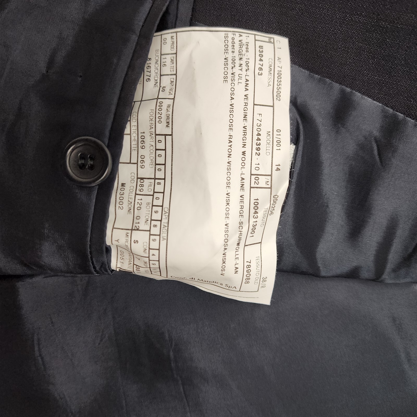 Armani Collezioni Made in Italy 38R 30×28 Black 100% Wool 3Btn 2Pc Mens Suit