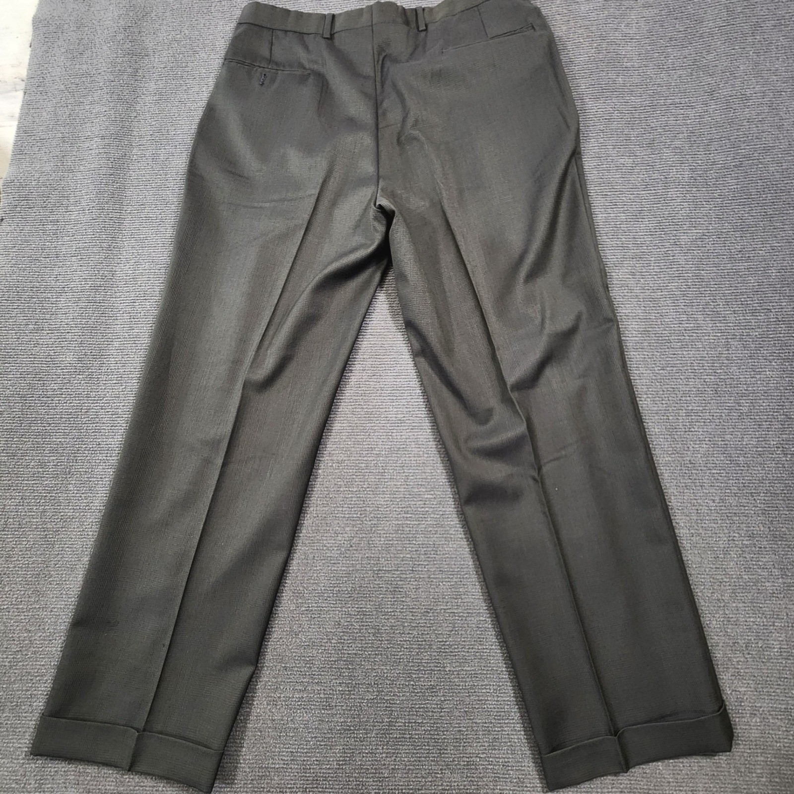 Jos. A. Bank Suit Men 41R Charcoal Gray Plaid Pleated Cuffed Two Piece Classic