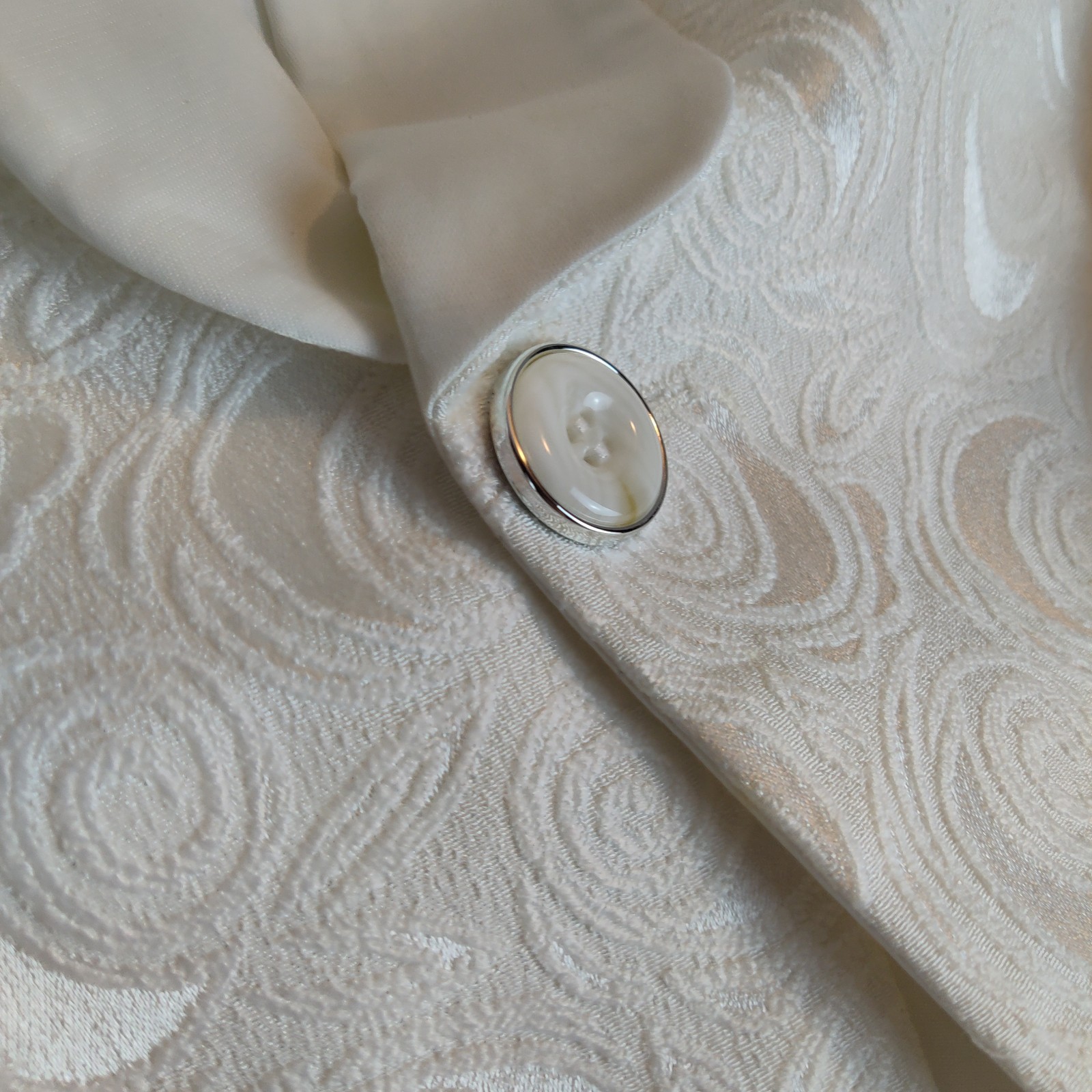 Kowaun Keenly, White Dress Jacket Satin Trimmed Says 4XL See Measurements NWOT