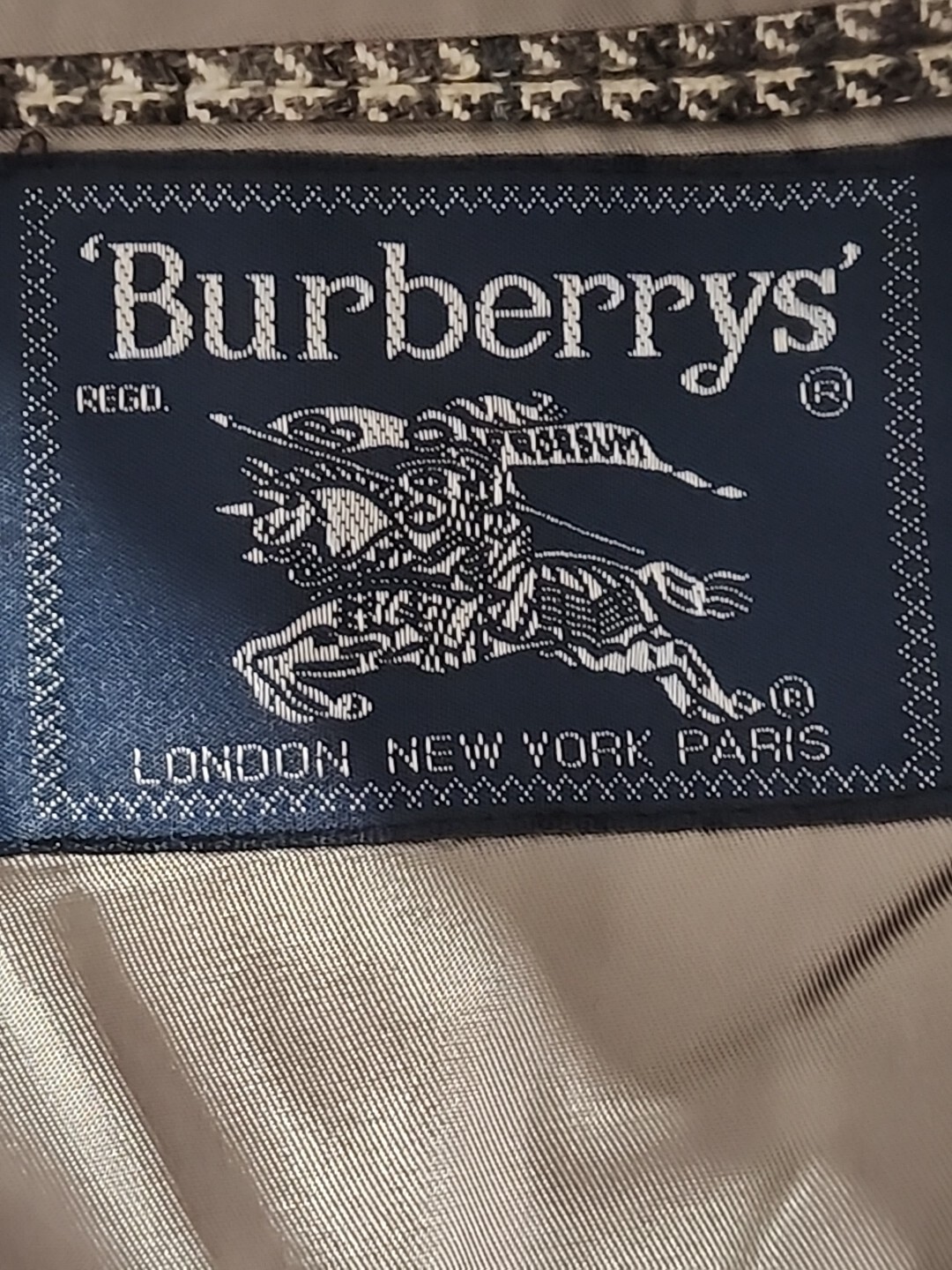 BURBERRY Men’s Blazer Sport Coat Two Button Size See Photos, No Tag Houndtooth