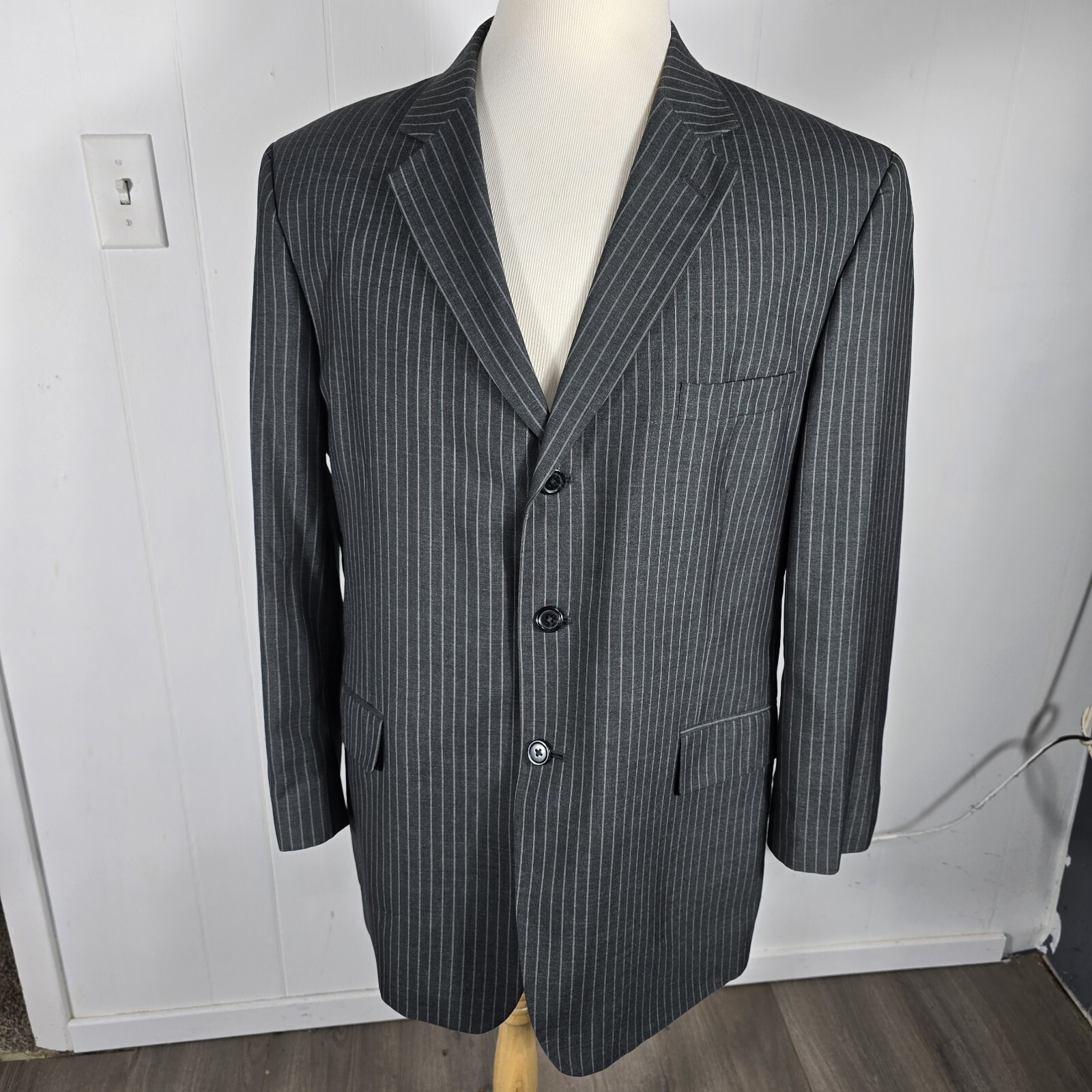 Mazoni Mens 46R Charcoal Gray Striped Poly Rayon Suit Seperate Sport Coat S42