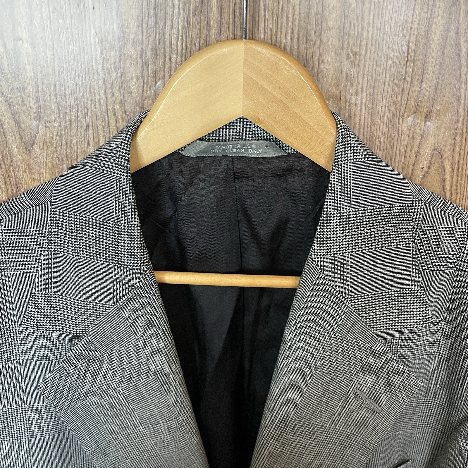 Haggar Sport Coat Mens 42S Gray Brown Plaid Windowpane Pure Wool USA Made
