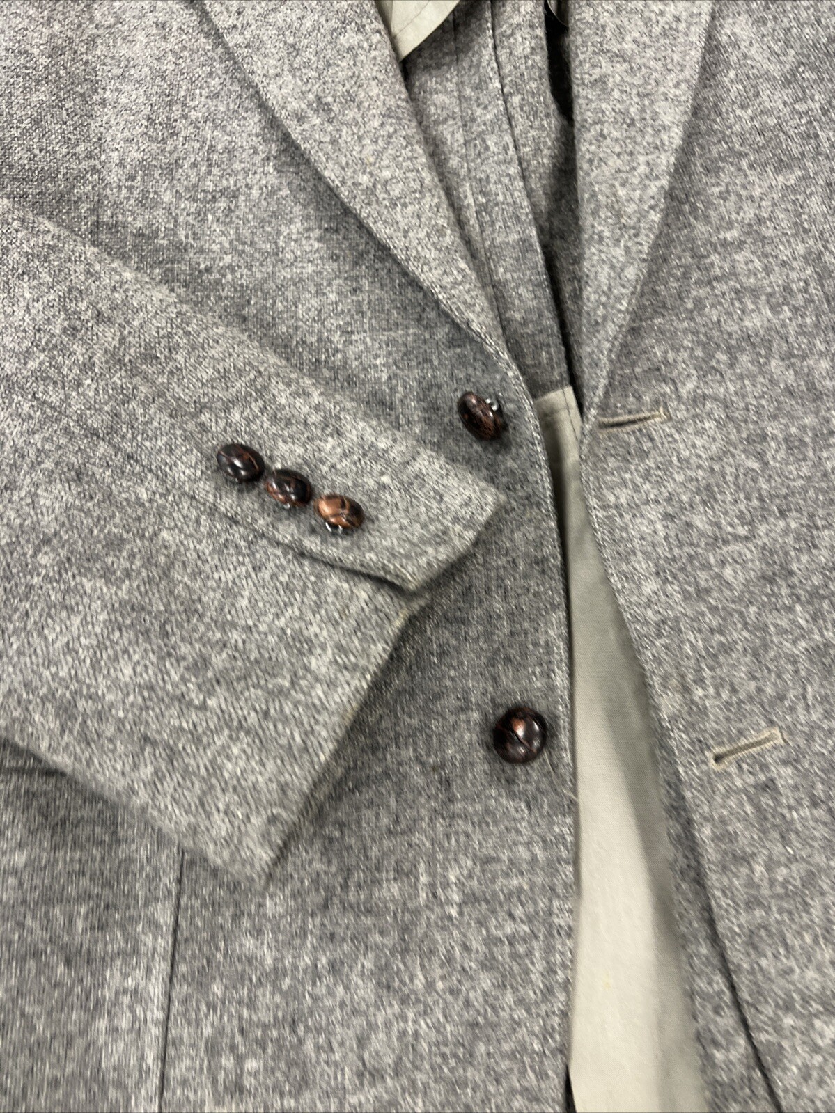 FALL/WINTER Custom Made Men’s Gray Solid Wool Blazer 44R $495