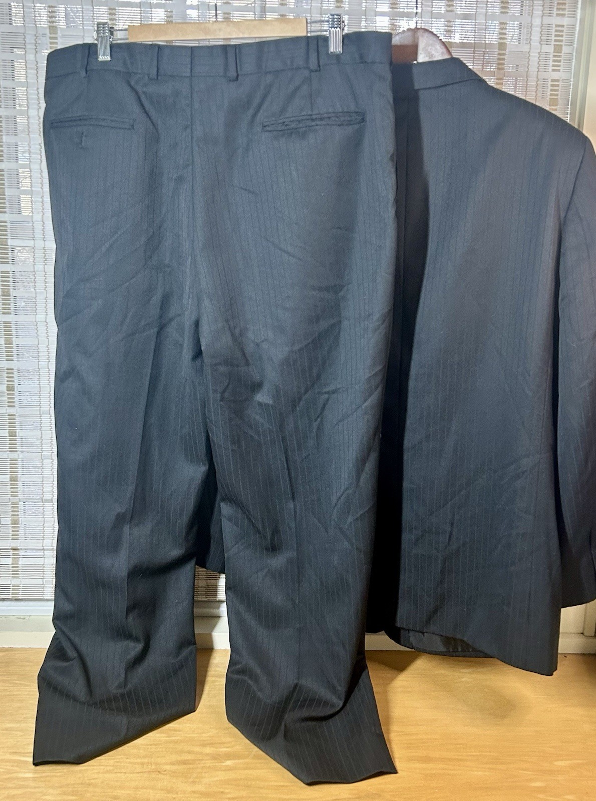 Men’s Petrocelli Dress Suit Pants & Blazer (see photos) Pants ~42 Coat ~20