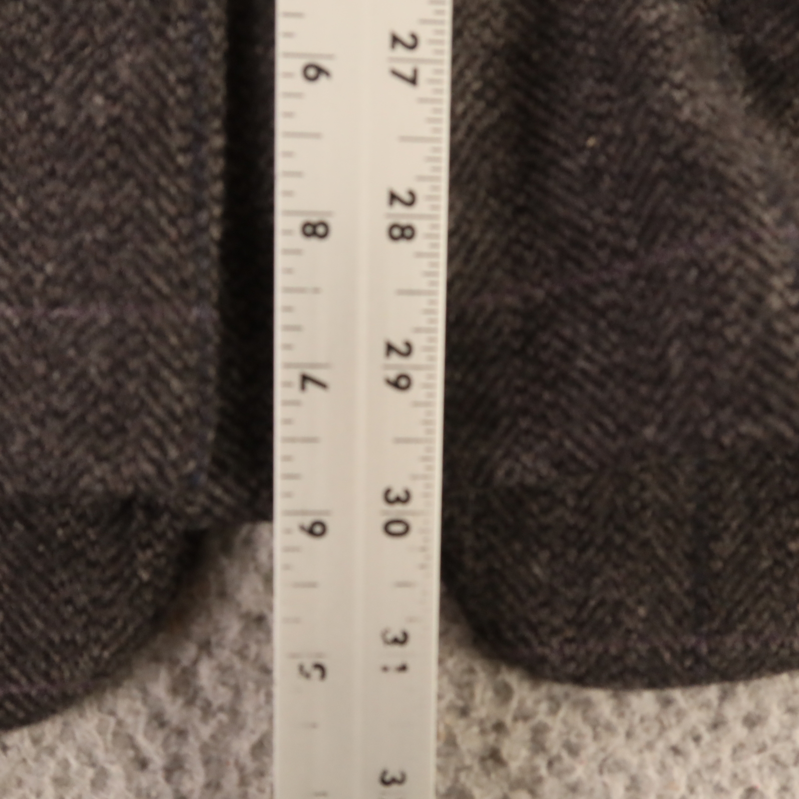 Tweed Jacket L Gray Windowpane Check Herringbone 100% Wool Crested Buttons 44R