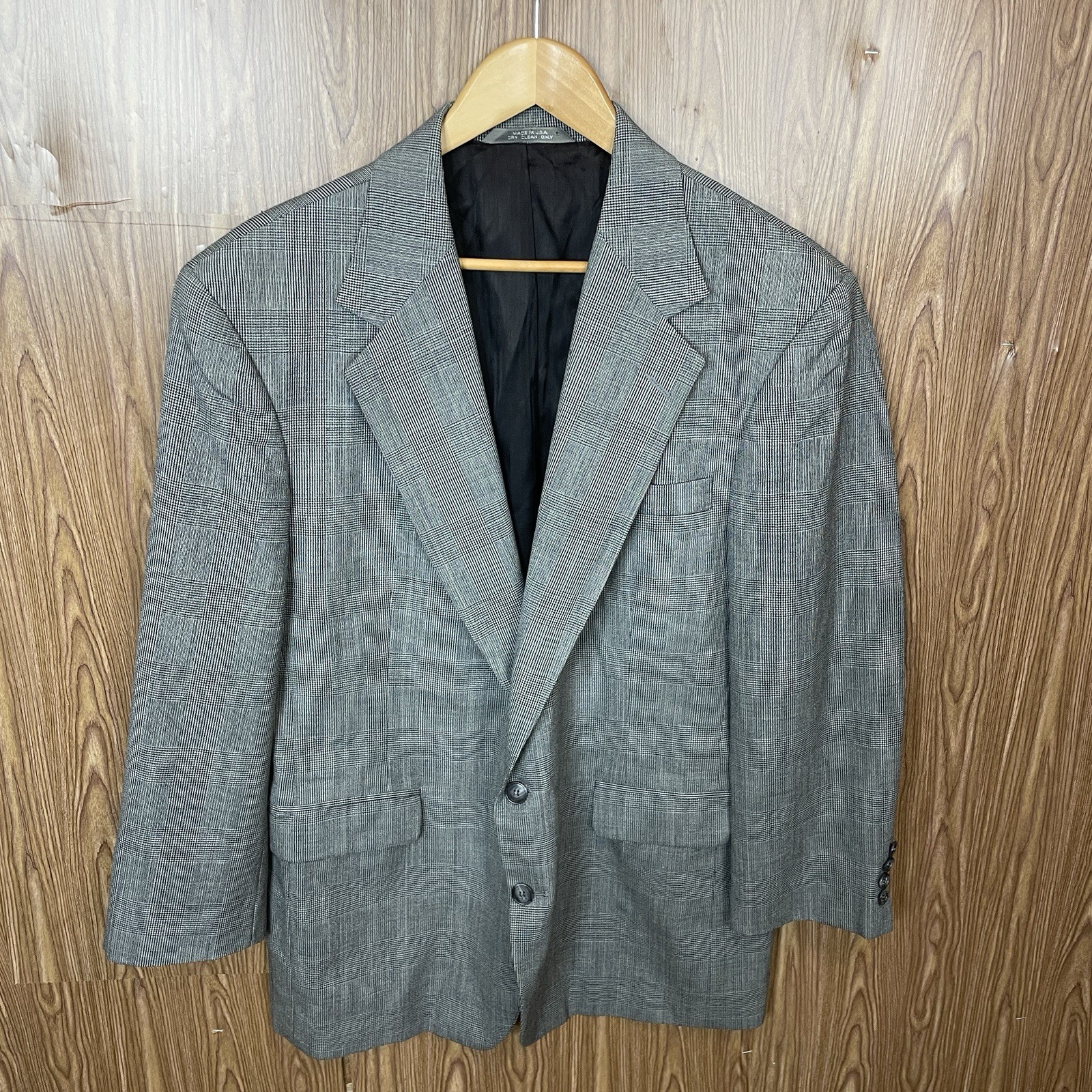 Haggar Sport Coat Mens 42S Gray Brown Plaid Windowpane Pure Wool USA Made