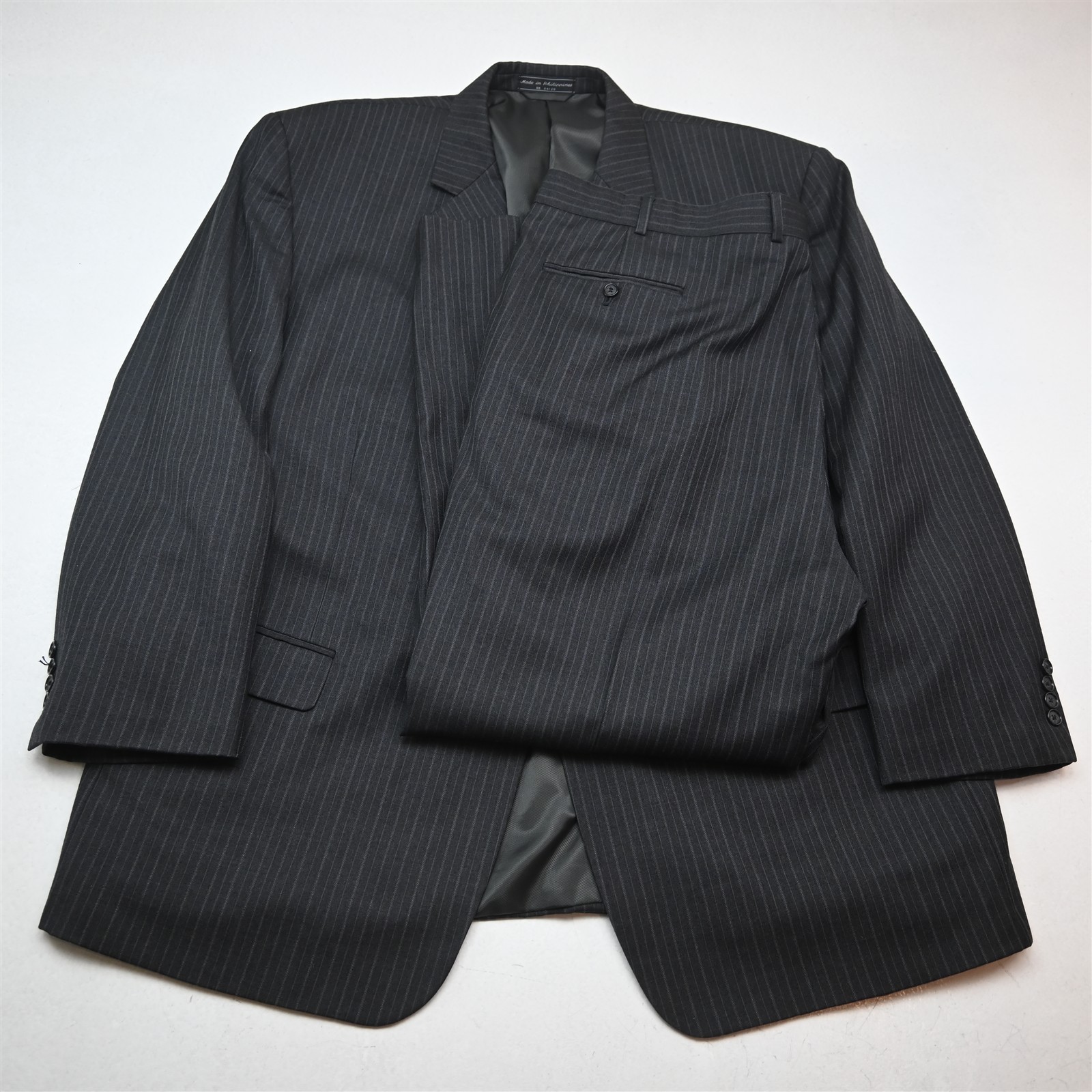 Bill Blass 52R 42×32 Gray Striped 100% Wool Mens Jacket Pants Suit