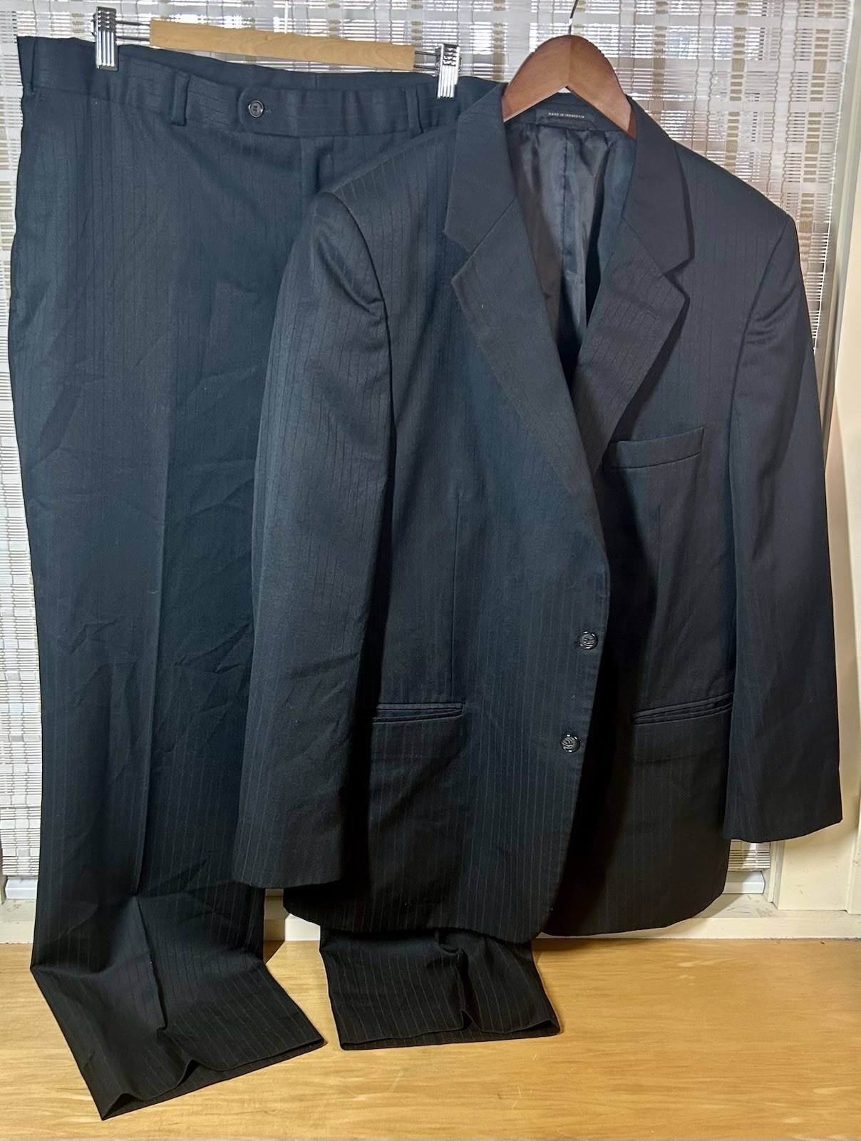 Men’s Petrocelli Dress Suit Pants & Blazer (see photos) Pants ~42 Coat ~20
