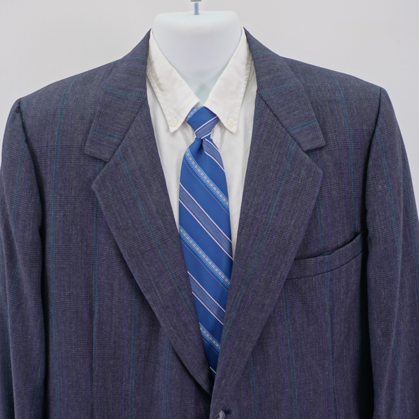 Tom James Thick Wool Gray Plaid W/ Purple Green Striped 2 Piece Suit 46L 44 / 32
