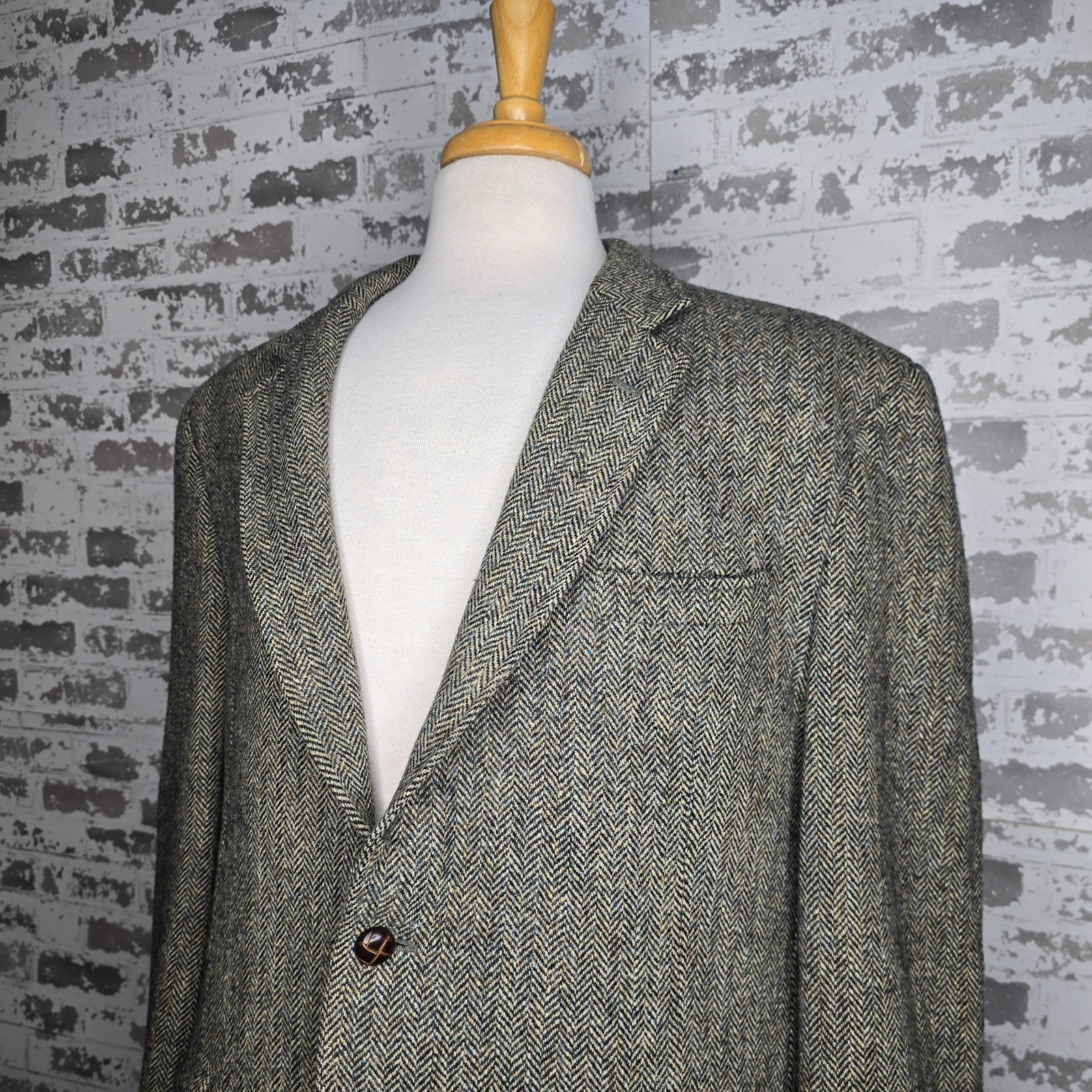 Jos A Bank Harris Tweed Blazer Mens 50R Brown Herringbone Hand Woven Center Vent