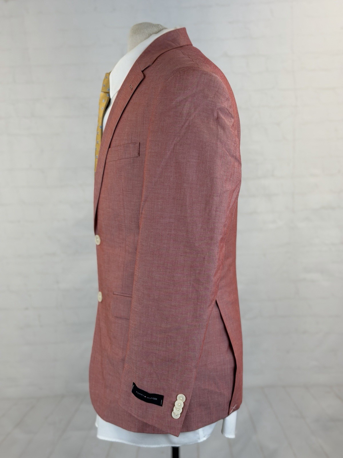 New Tommy Hilfiger Men’s Salmon Pink 100% Cotton Blazer 38R Two Button NWT Slim