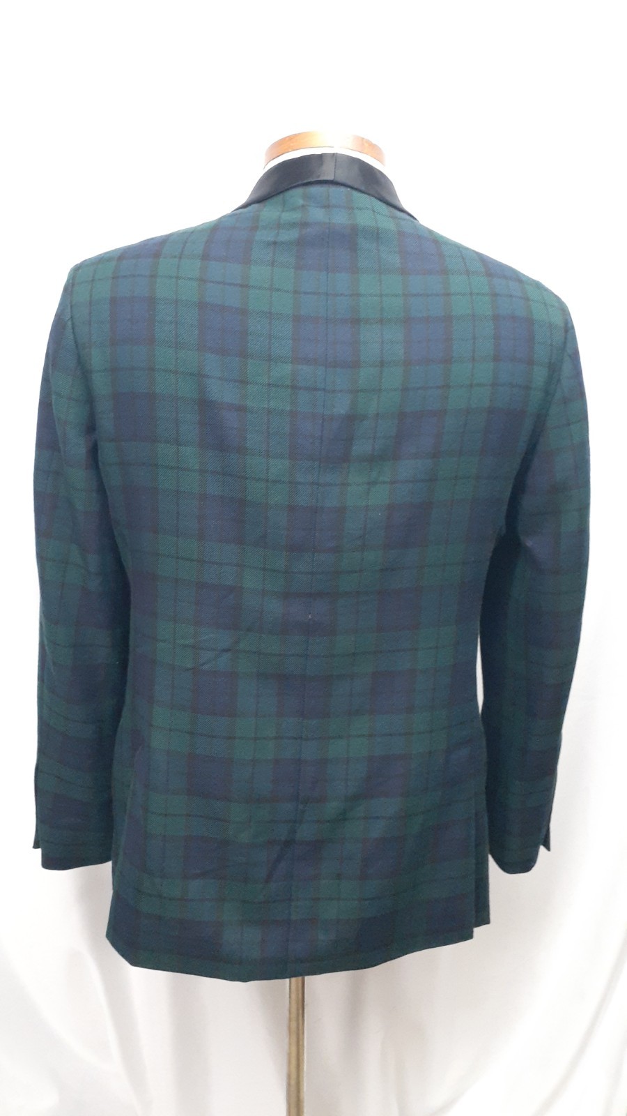 Jos. A. Bank Blackwatch Plaid Dinner Jacket 40 42 Shawl Collar Blazer Poly Blend