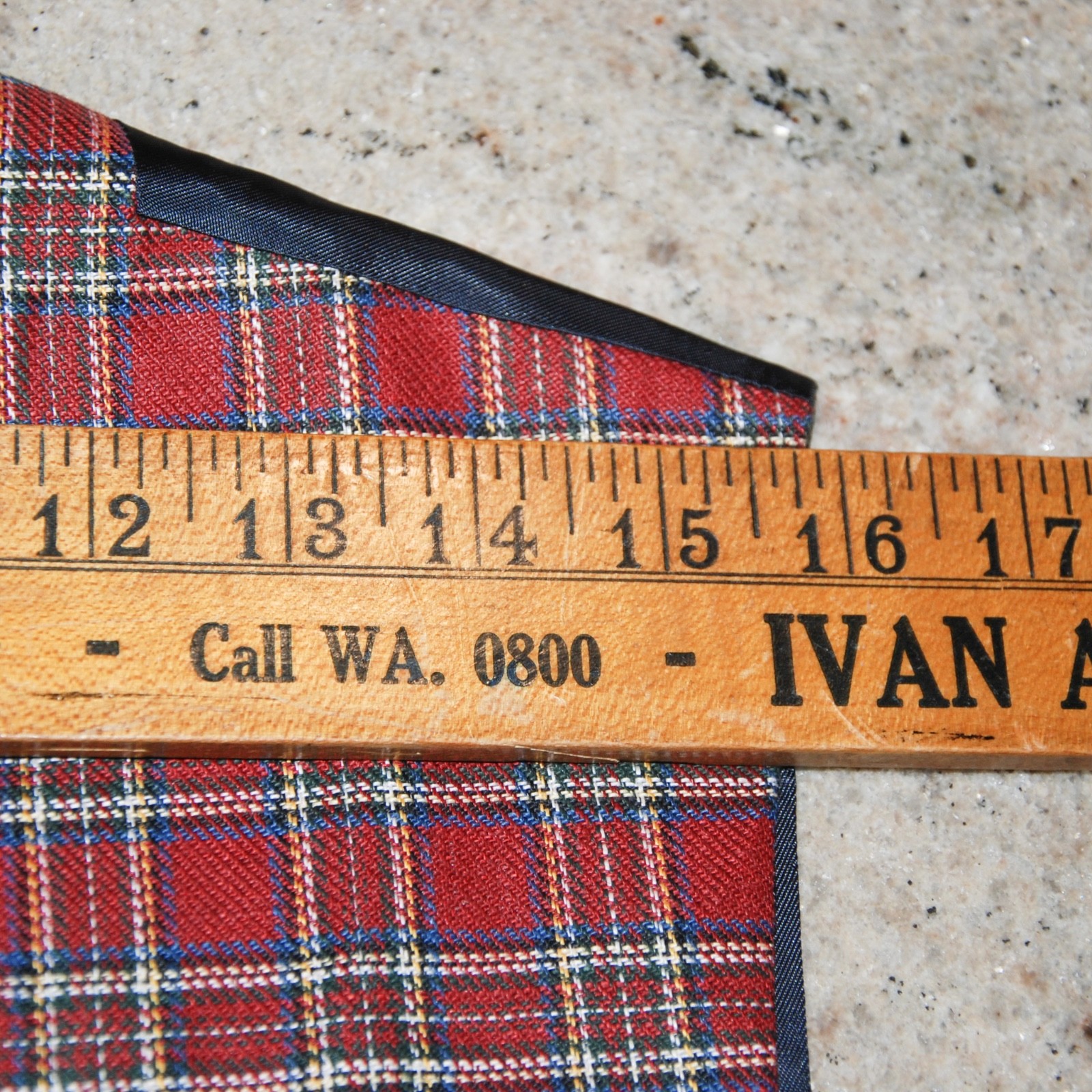 Vtg J CREW OARSMAN sz XL 100% Linen Red Check Waistcoat Vest Holiday Tartan