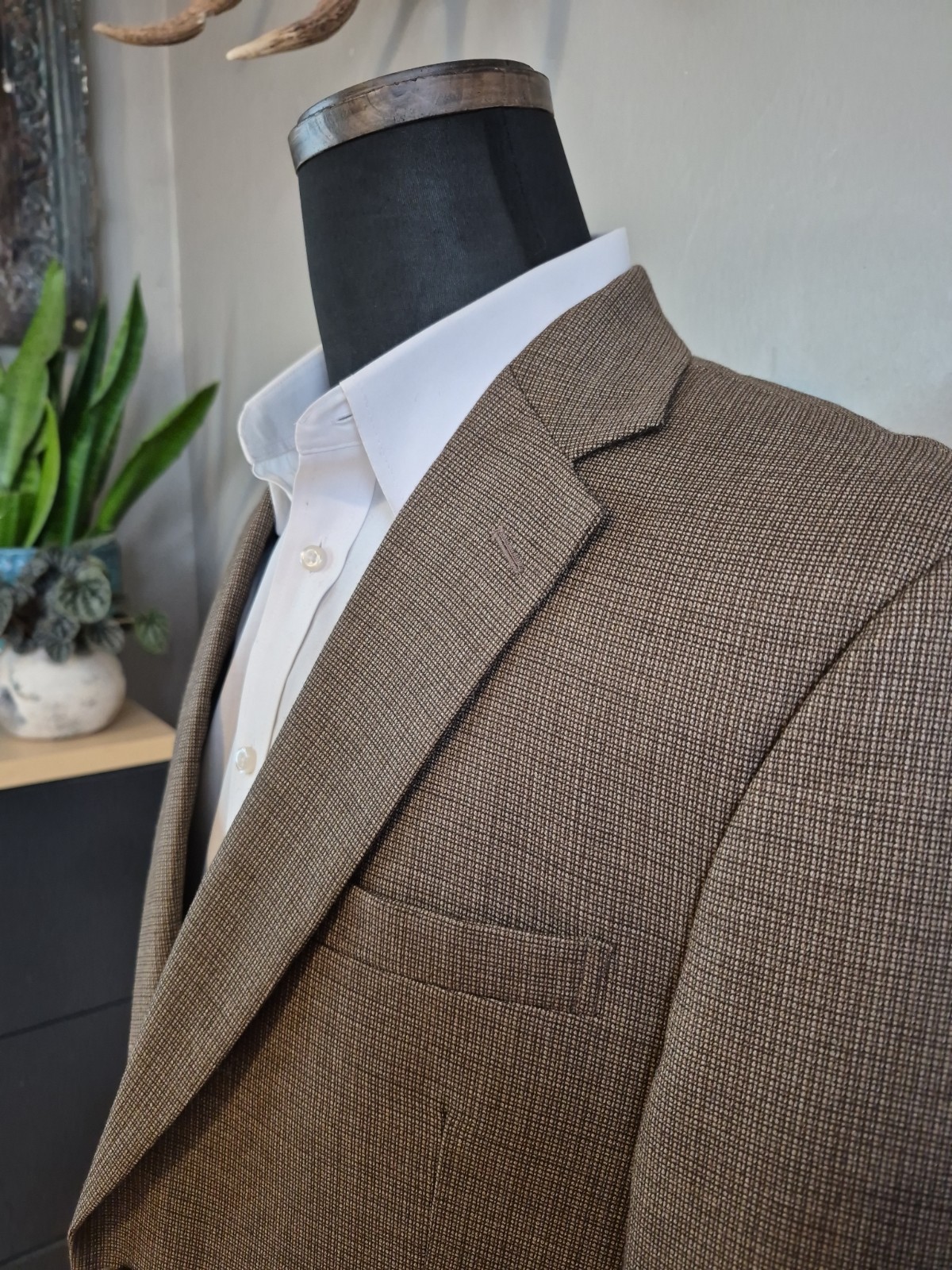 🇺🇸 Jos A Bank Traveler Mens Wool Sports Coat 41L Brown 2 Button