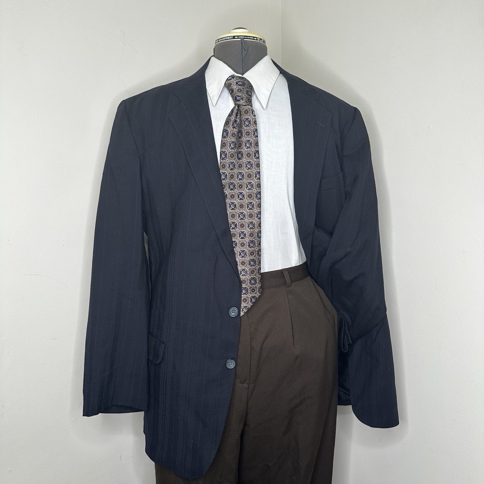Daniel Hechter Mens 41L 45″ Blazer Sport Coat Suit Jacket Navy Blue Stripe 2 Btn