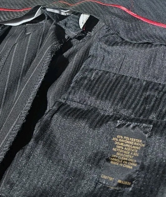 PROTOCOL-Gray Stripe, Mens 2B/NV Pleated, All Seasons Dress Suit-(44R/36R)