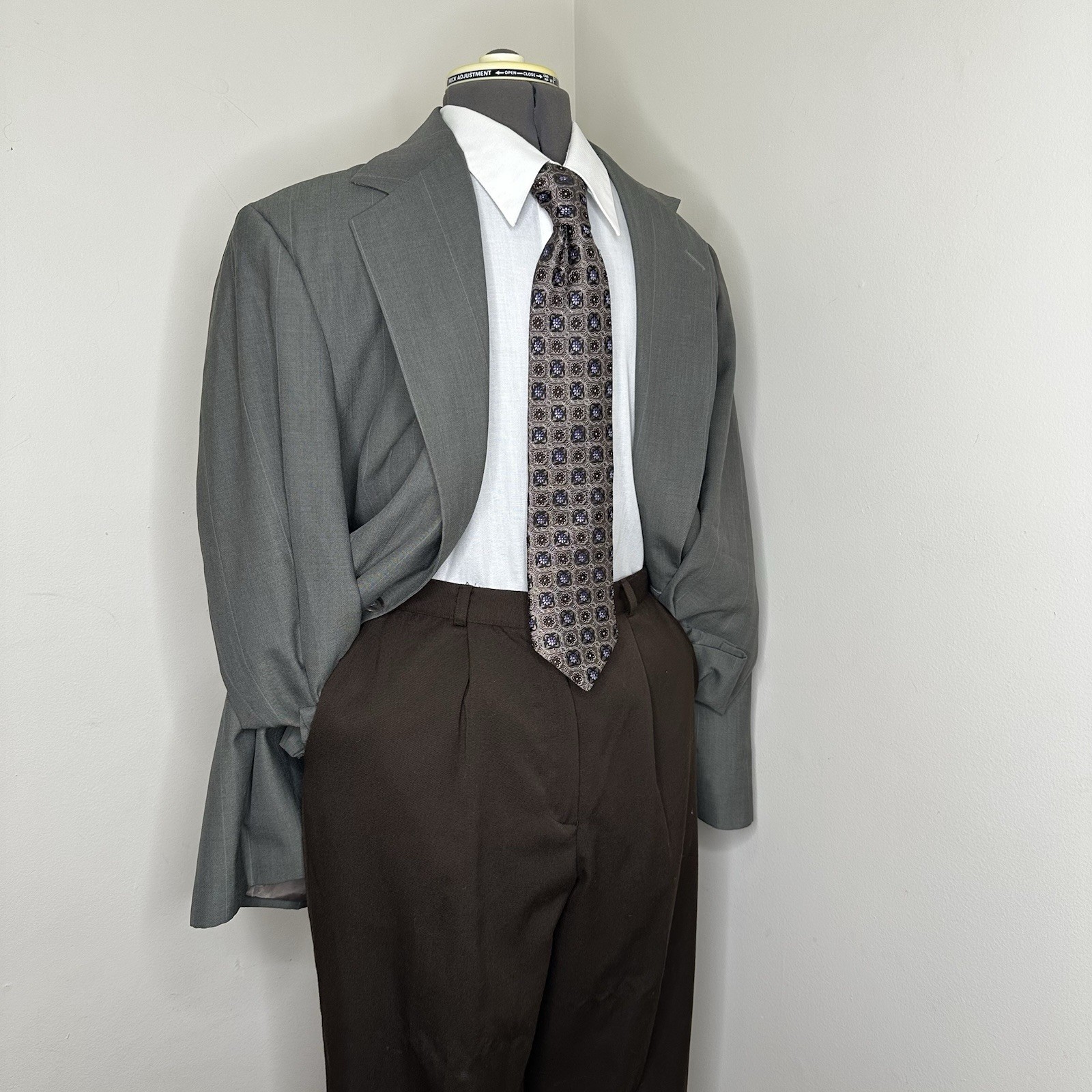 VTG Haggar Imperial Mens 41R Blazer Sport Coat Suit Jacket Gray Striped USA