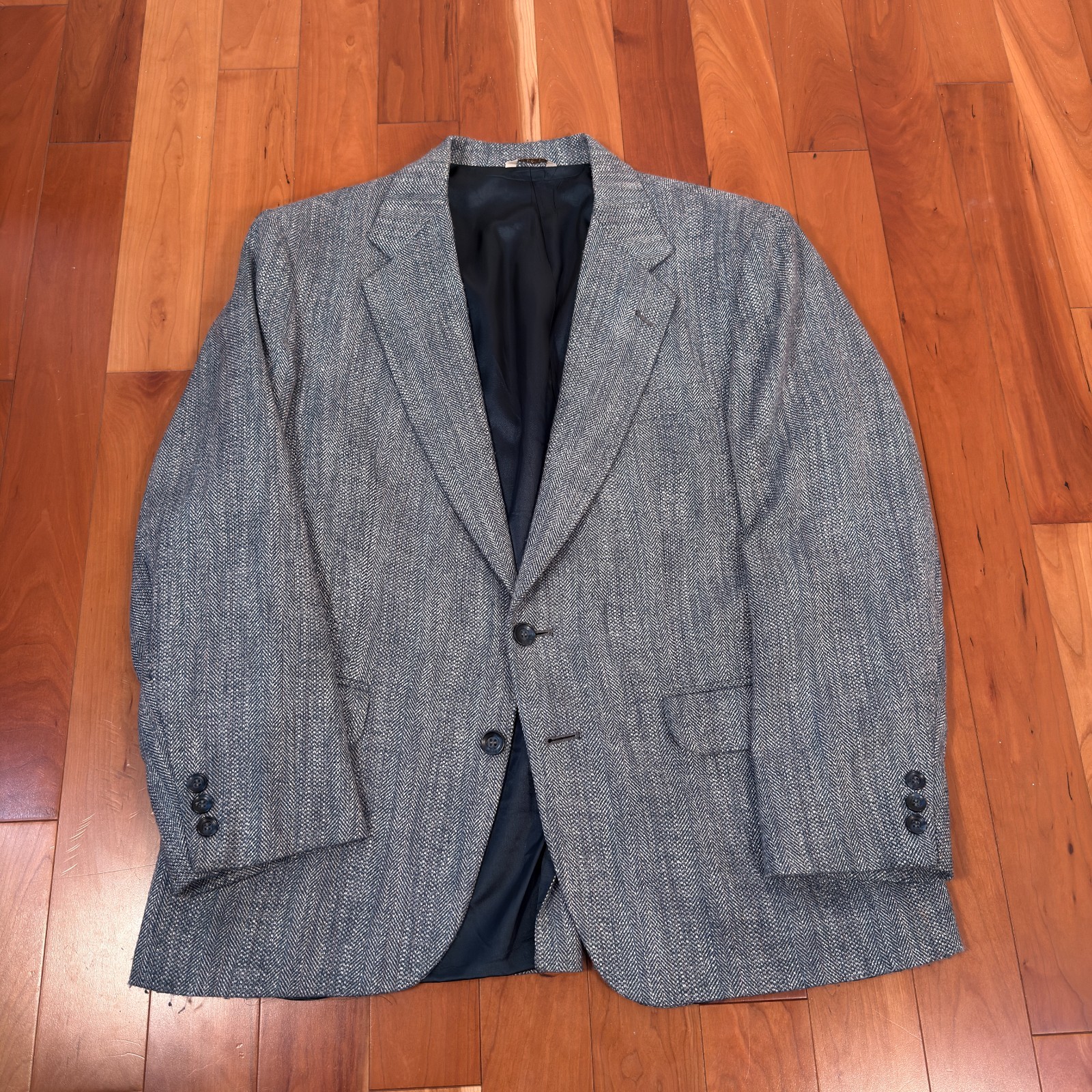 VTG Savile Row Tweed Blazer Mens 42S Gray Herringbone 2 Button Sport Coat USA