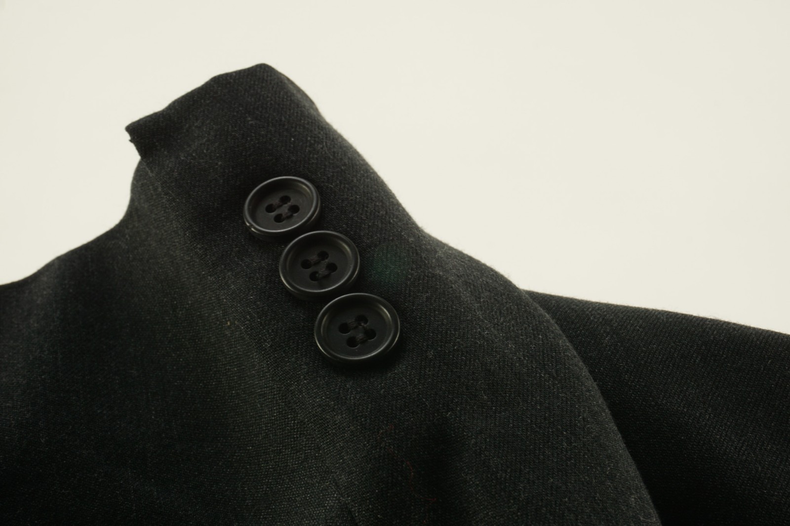 Vintage Giorgio Armani Men’s 44L Charcoal Gray Woven Wool 3 Button Notch Blazer