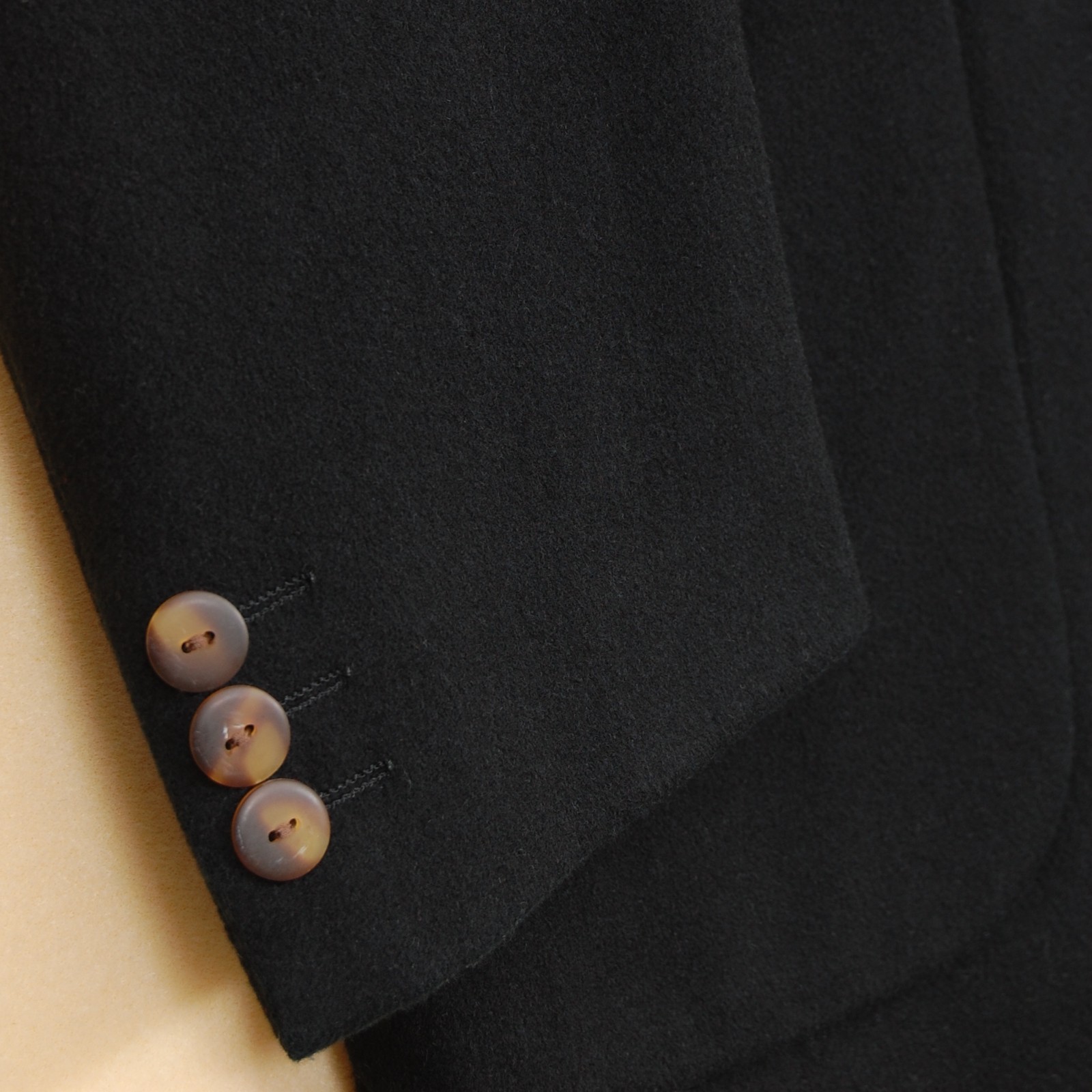 Saks Fifth Avenue Wool Cashmere Blazer Men’s 40R Black Sport Coat Jacket Italy