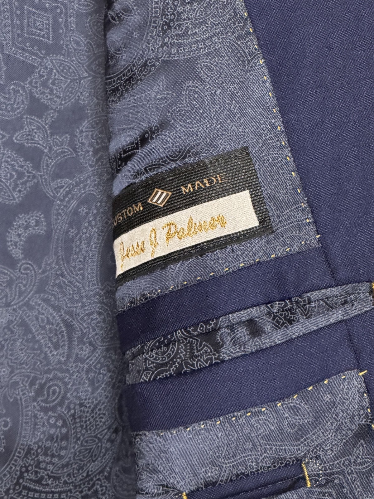 Joseph Abboud Black Label | Custom Made | Loro Piana Super 130’s | Navy | Slim