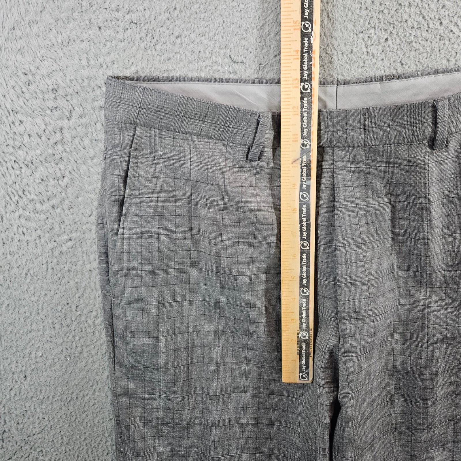 Hart Schaffner Marx Mens 41L 3 Piece Suit Grey Plaid Worsted Wool 35×30 Pants