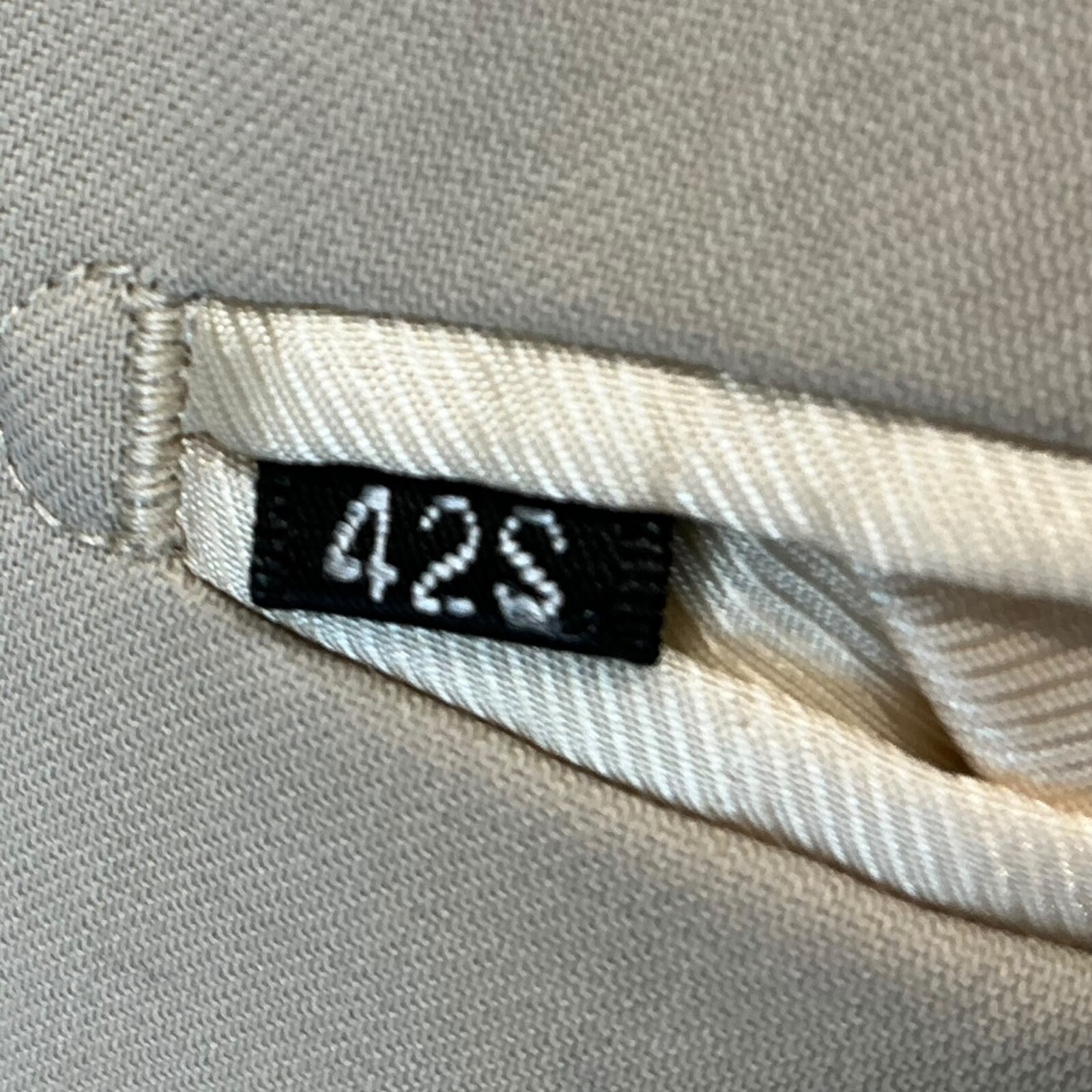 42S LINEAGE MILAN NY Men’s 100% MERINO WOOL Super 120s ivory Beige tan. NEW