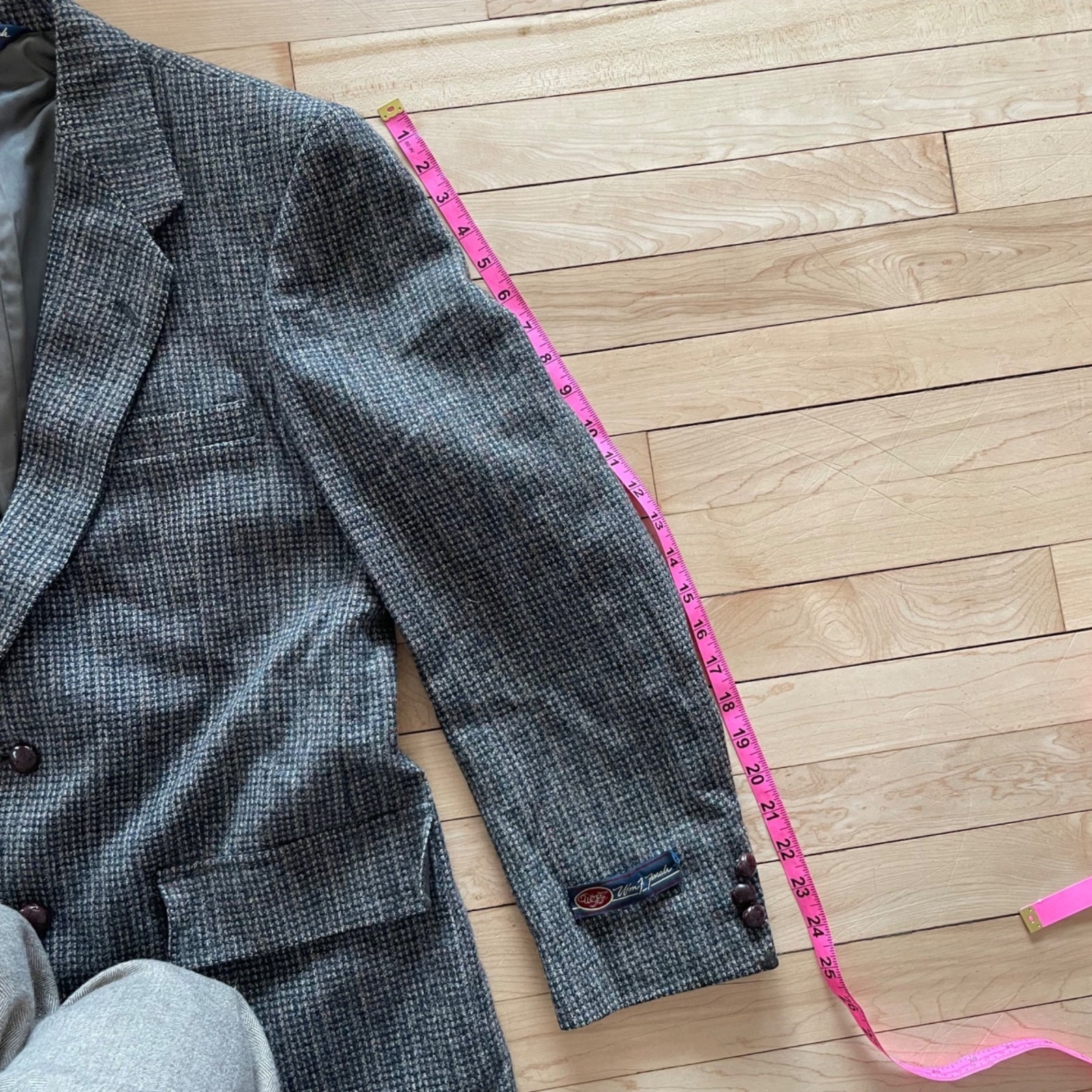Vintage Gray Brown Tweed Blazer Mens 40R Sport Coat Classic Wool Preppy Retro