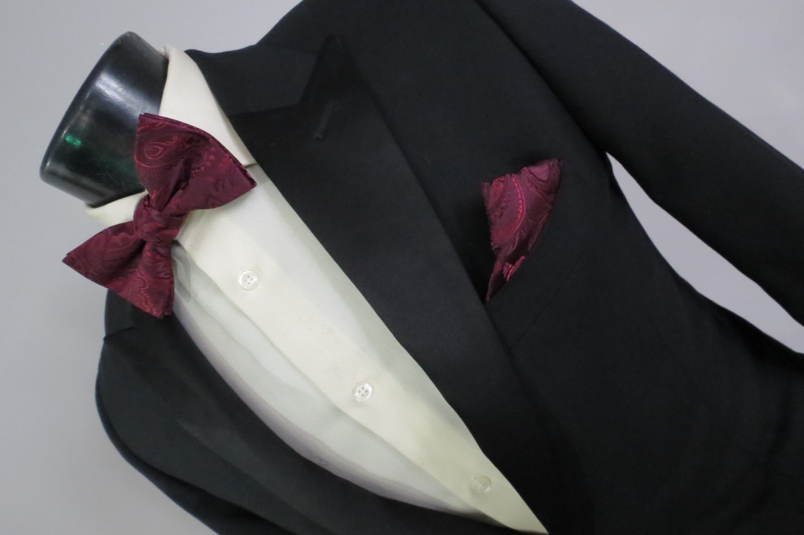 Current J Crew Model- Thompson Classic two button peak lapel Tuxedo Suit 38 R