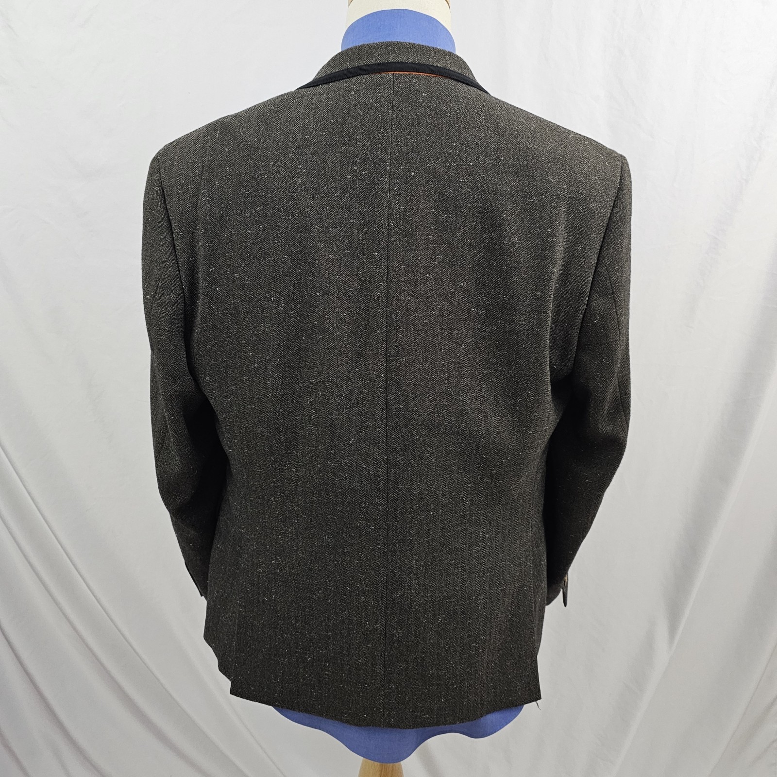 Tallia Flecked Blazer Brown with Black Ribbon Detail Sport Coat Poly Rayon 42S