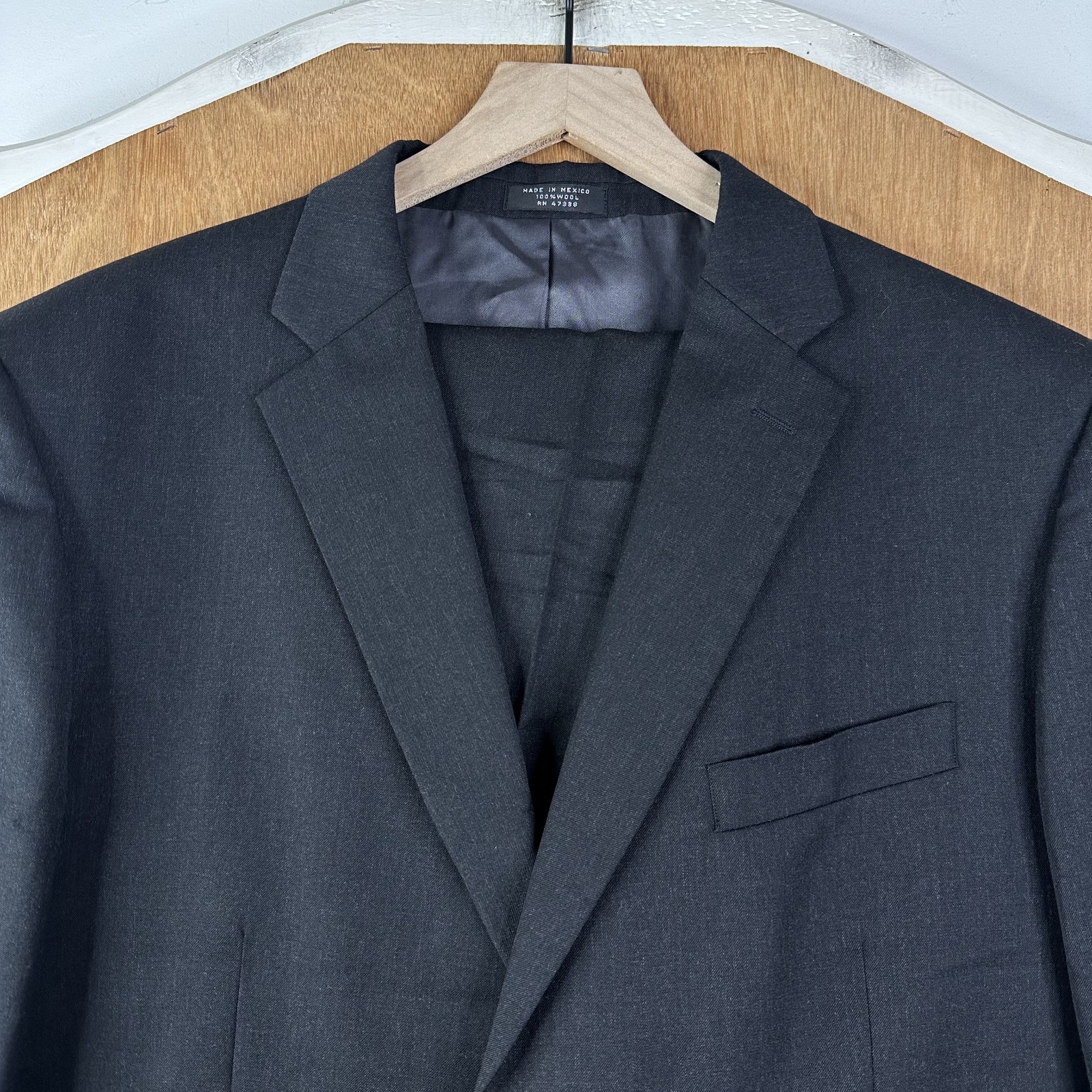 Jones New York Suit Mens 43R Gray 2 Button 100% Wool Pants 36×31 Pleated Front