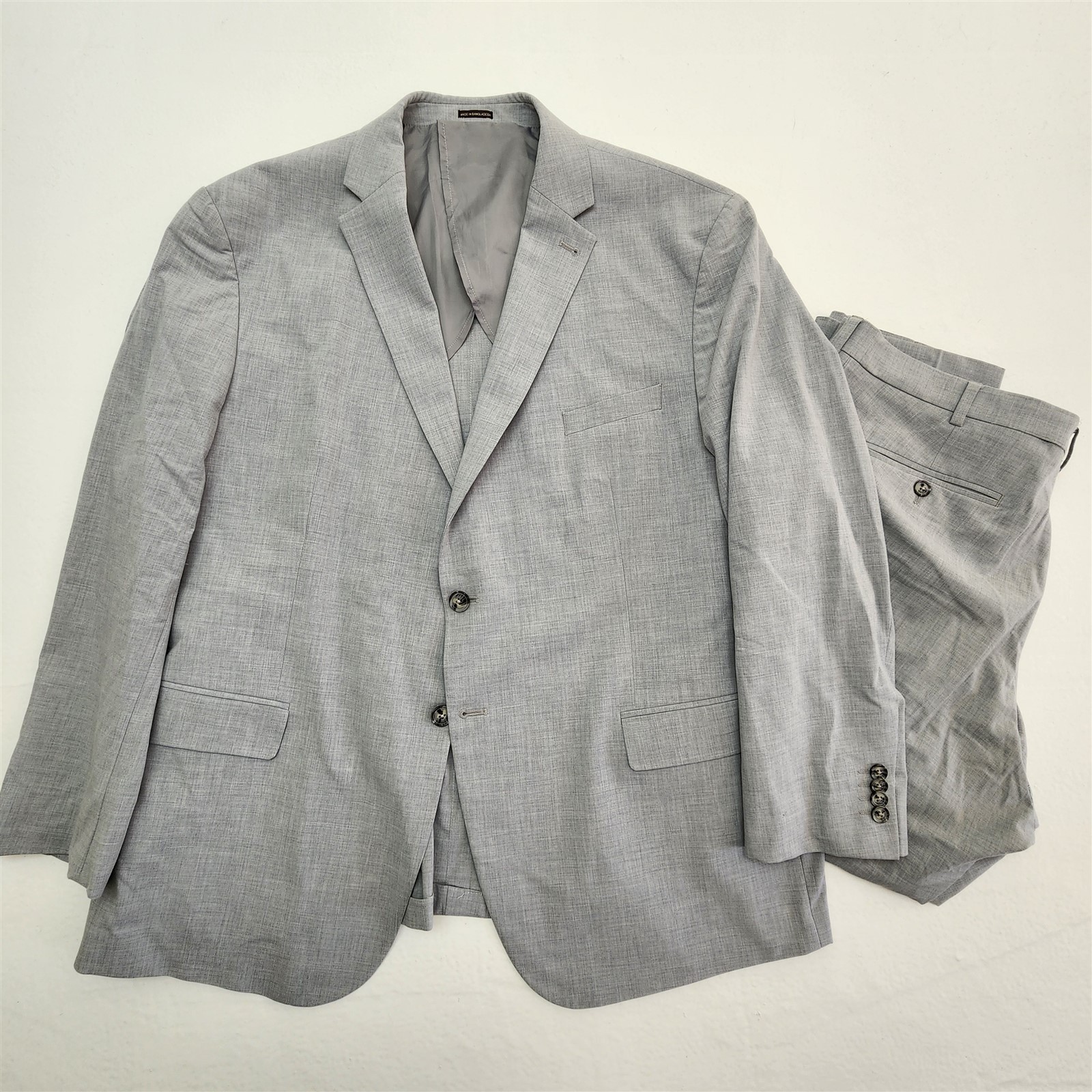 Joseph Abboud Motion 52R 42×28 Light Gray Stretch Performance Unlined Mens Suit