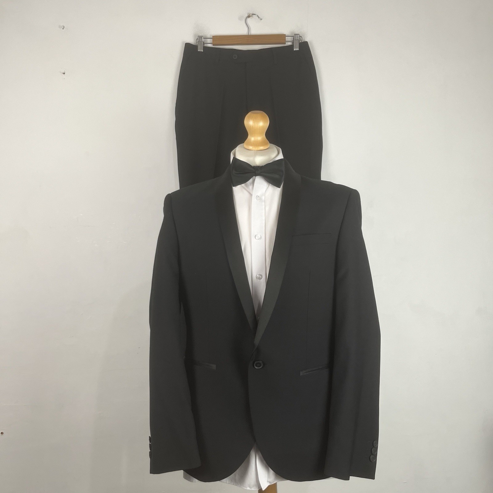 NEXT Tuxedo Dinner Suit 2 Piece Men’s 42S Jacket Black 30W 31L Tailored Fit
