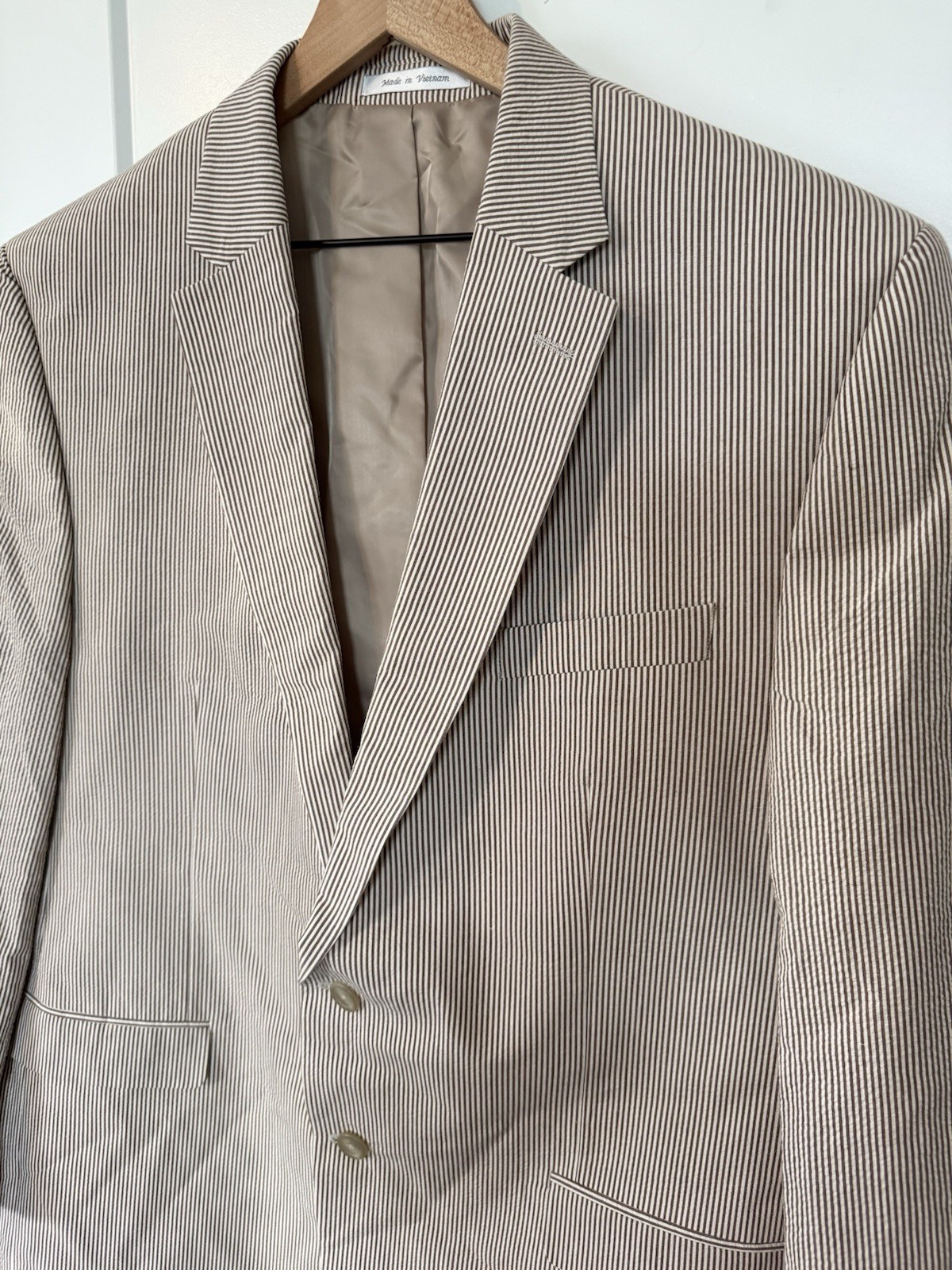 Chaps Ralph Seersucker Suit Jacket 46L Tan And White Stripe Preppy Lounge Luxury