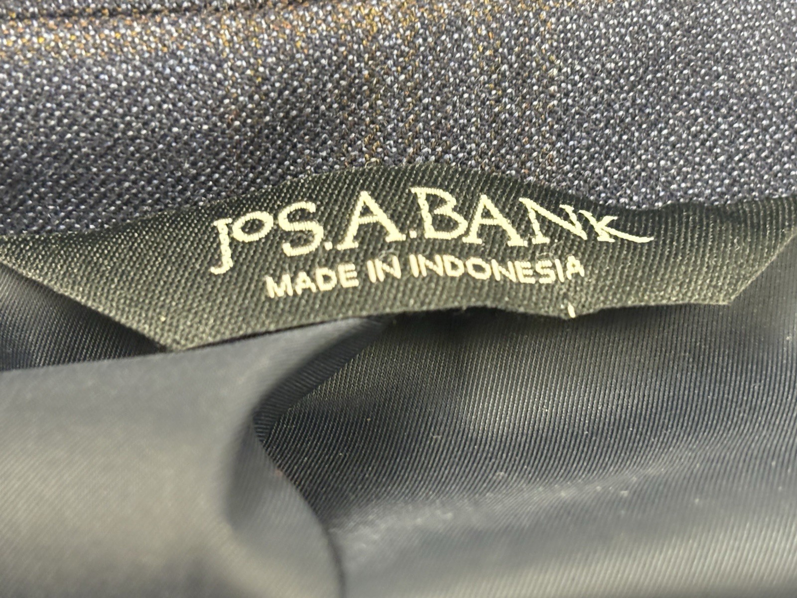 Jos A Bank Traveler Wool/Stretch Blazer 42R Denim Blue w/Brown/Blue Plaid EUC