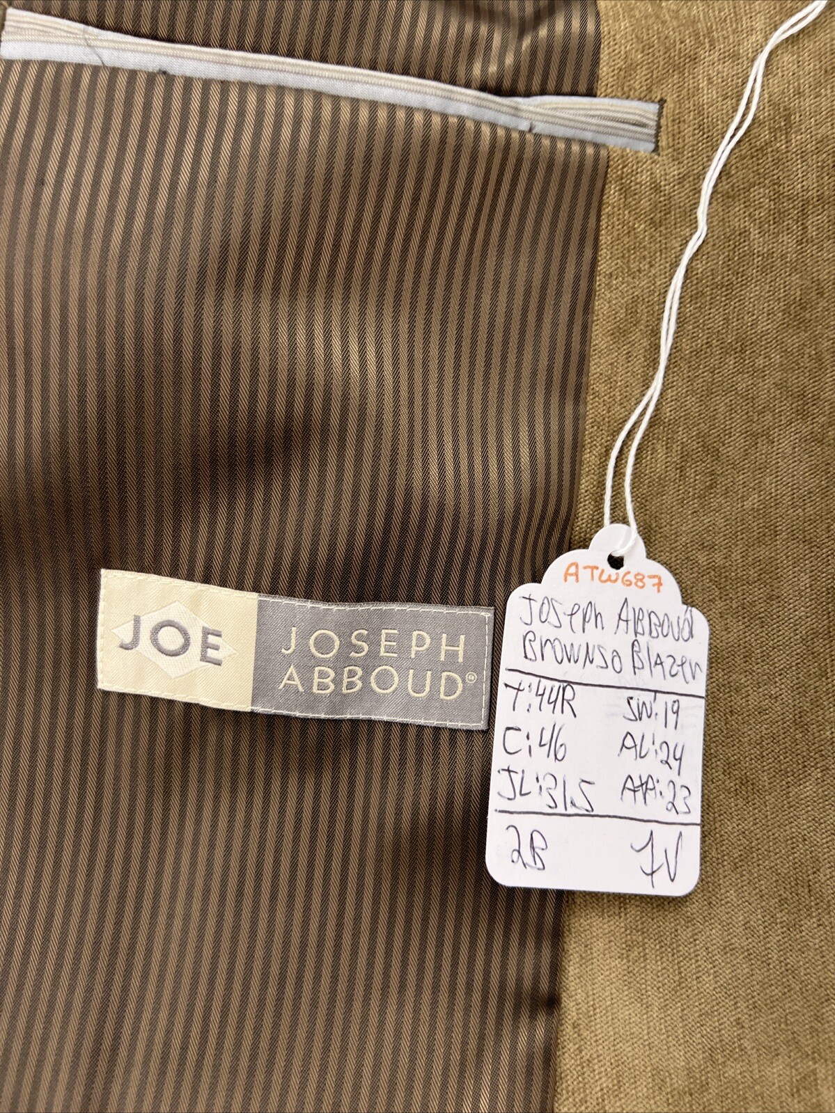 FALL/WINTER Joseph Abboud Men’s Brown Solid Blazer 41R $595