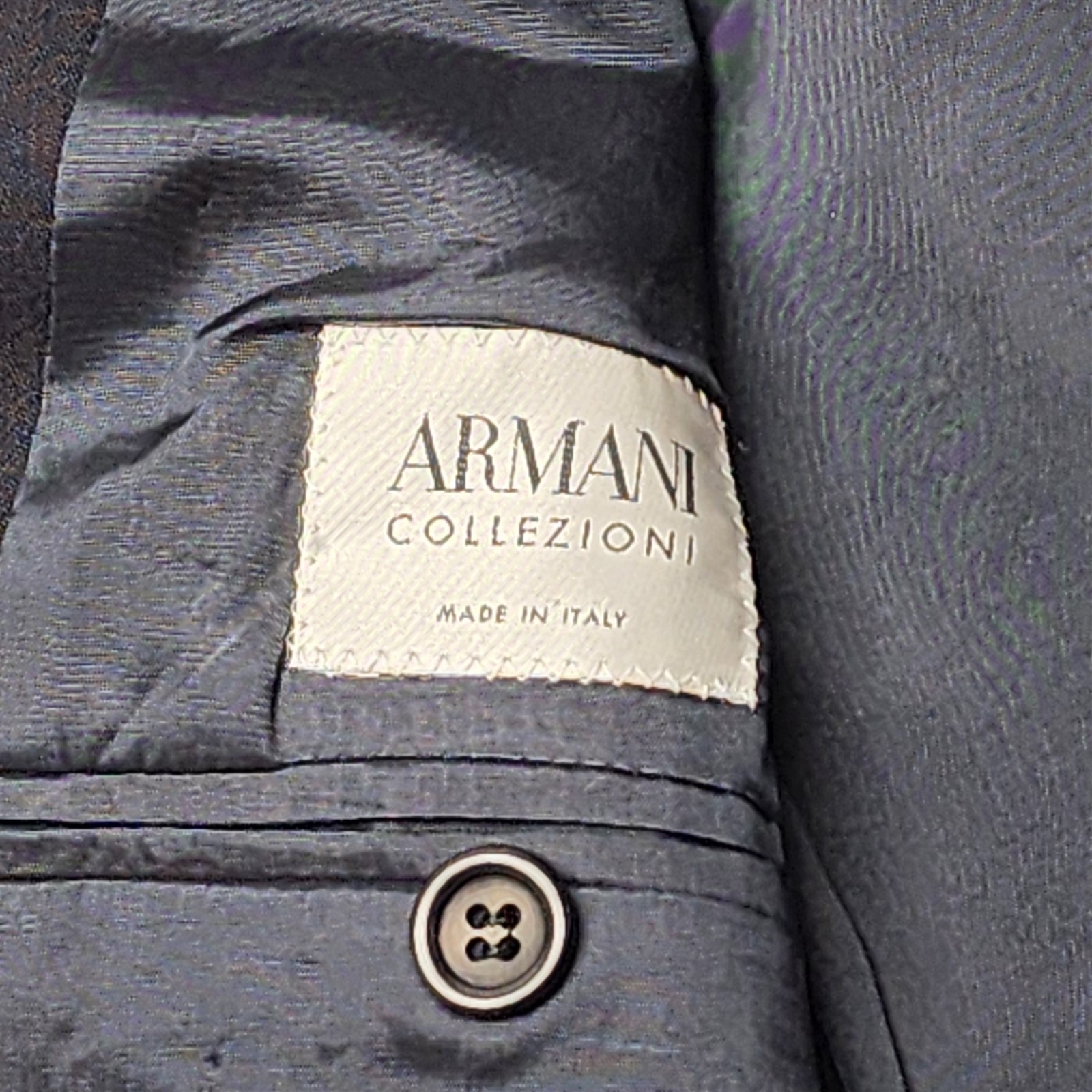 Armani Collezioni Made in Italy 38R 30×28 Black 100% Wool 3Btn 2Pc Mens Suit